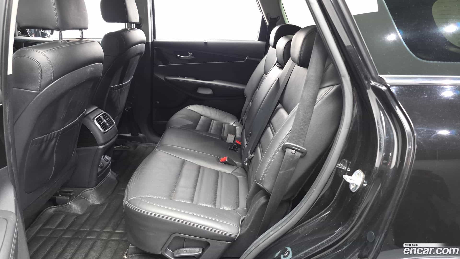Sorento Kia 2017.8-INNER-036