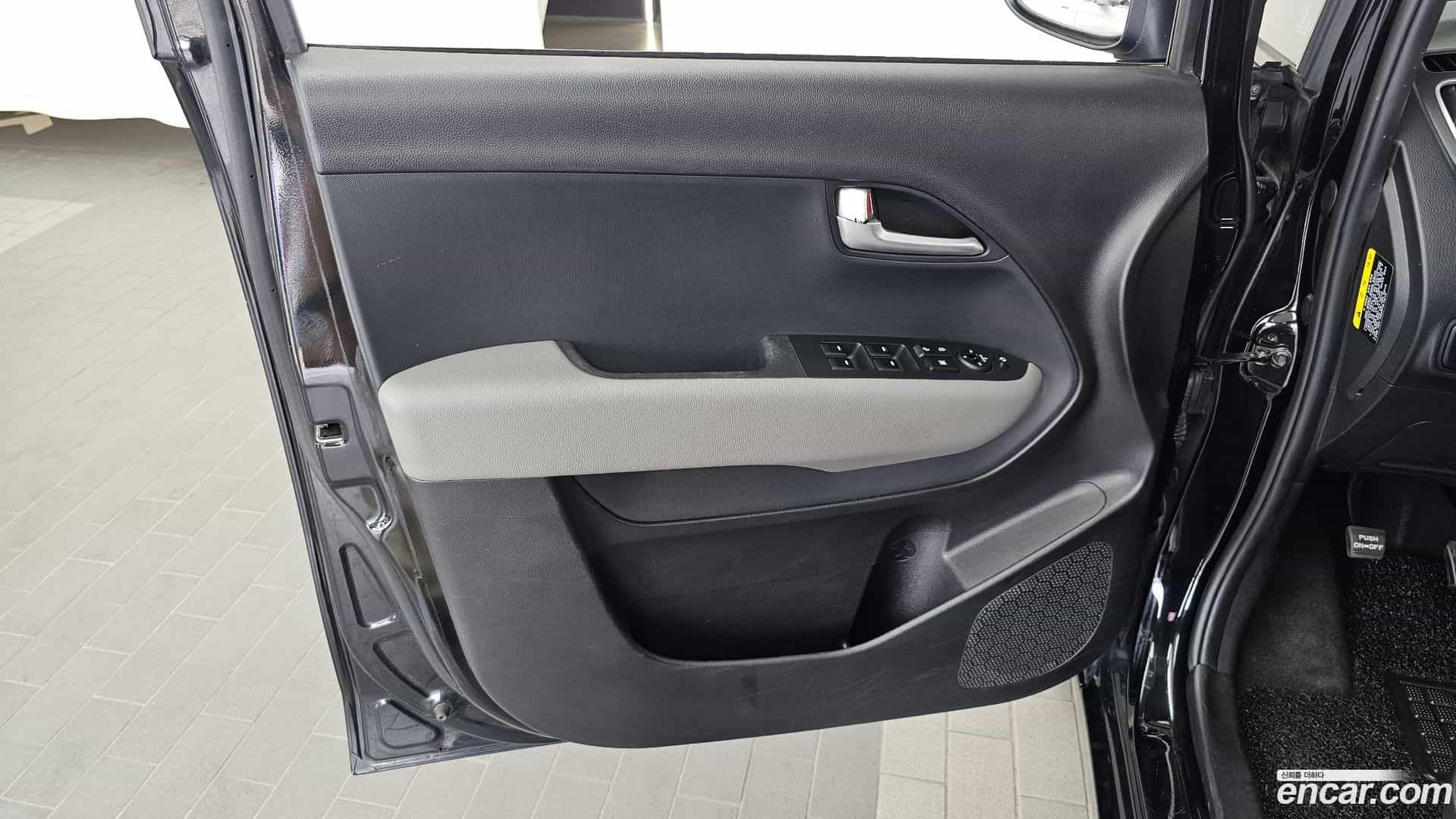 RAY Kia 2019.2-INNER-034