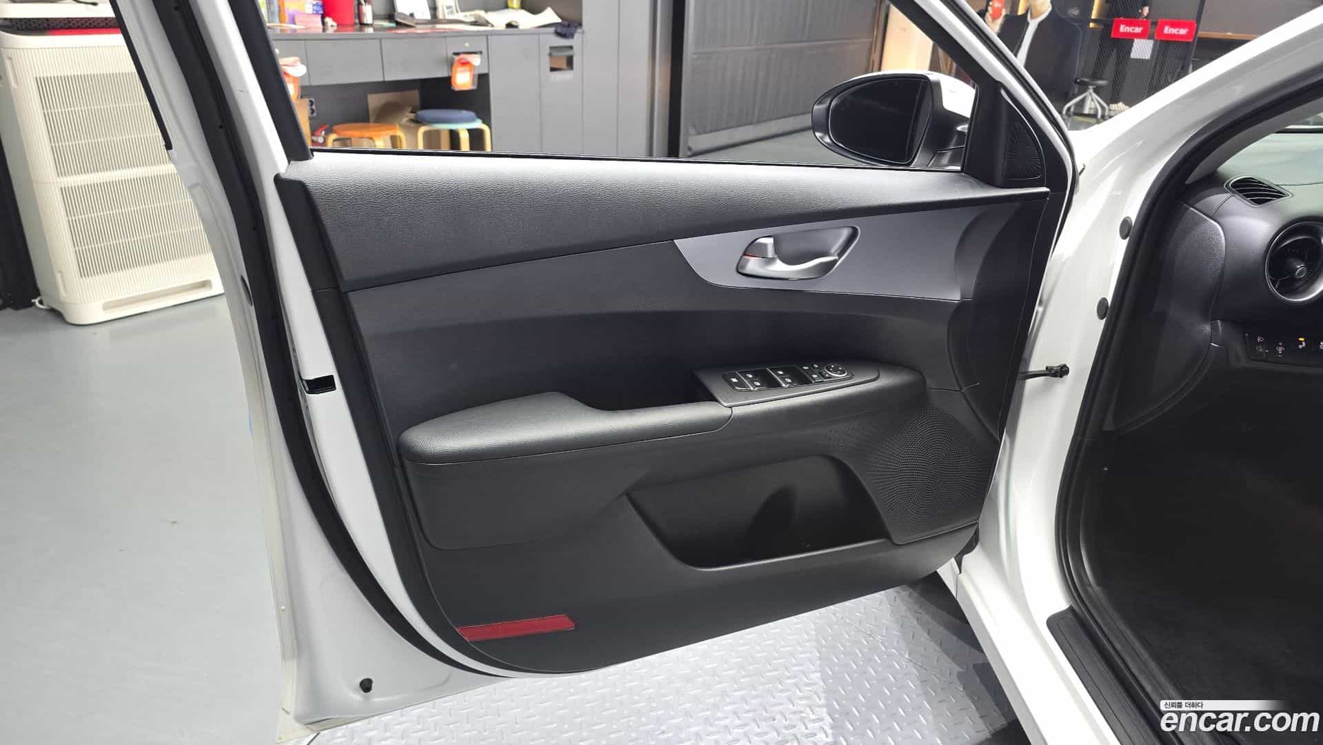 K3 Kia 2022.3-INNER-034