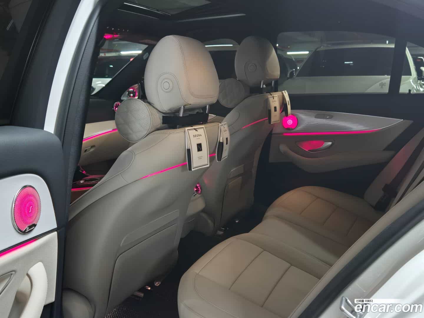 E-Class Mercedes-Benz 2021.6-OPTION-015