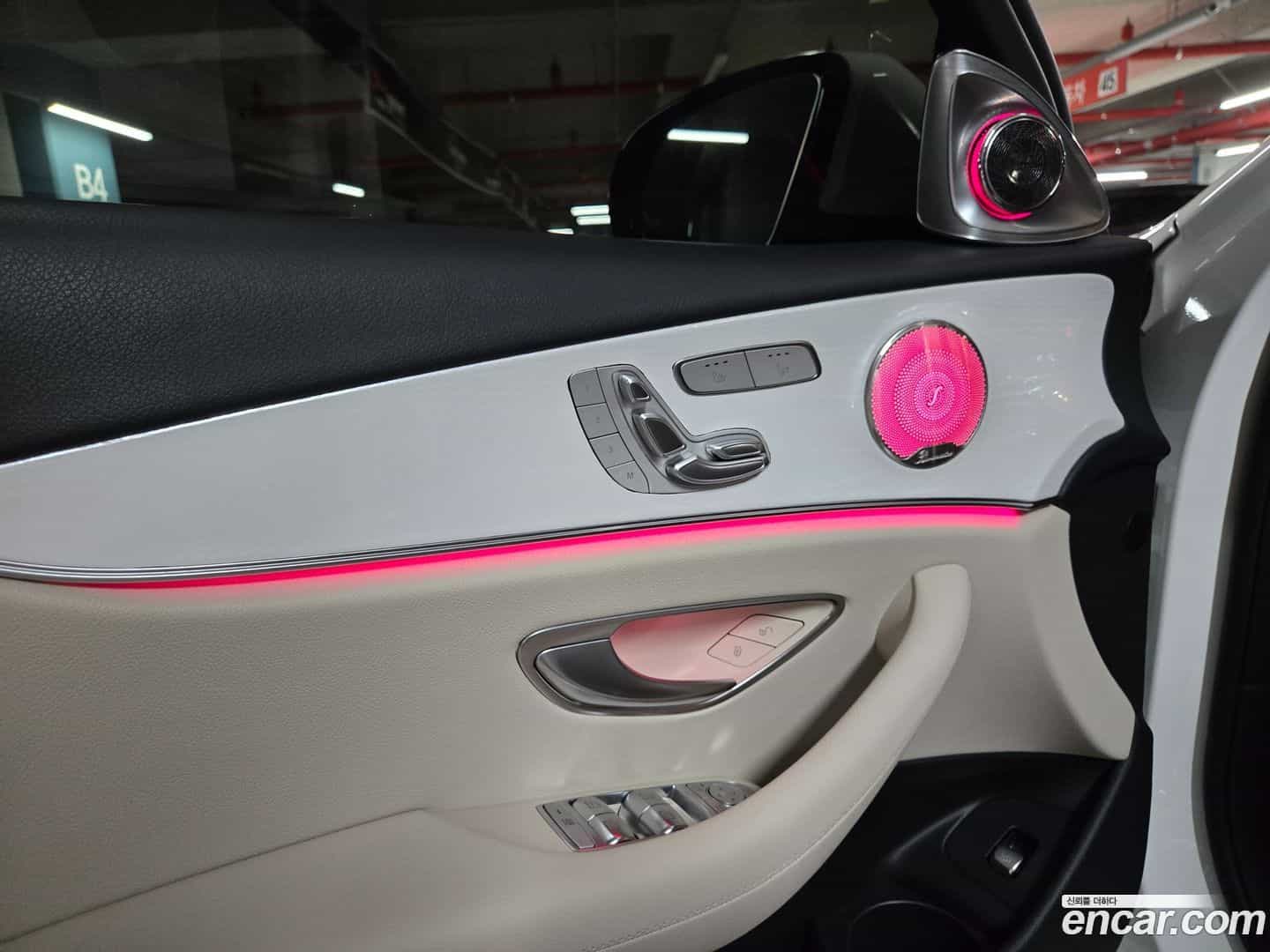 E-Class Mercedes-Benz 2021.6-OPTION-016