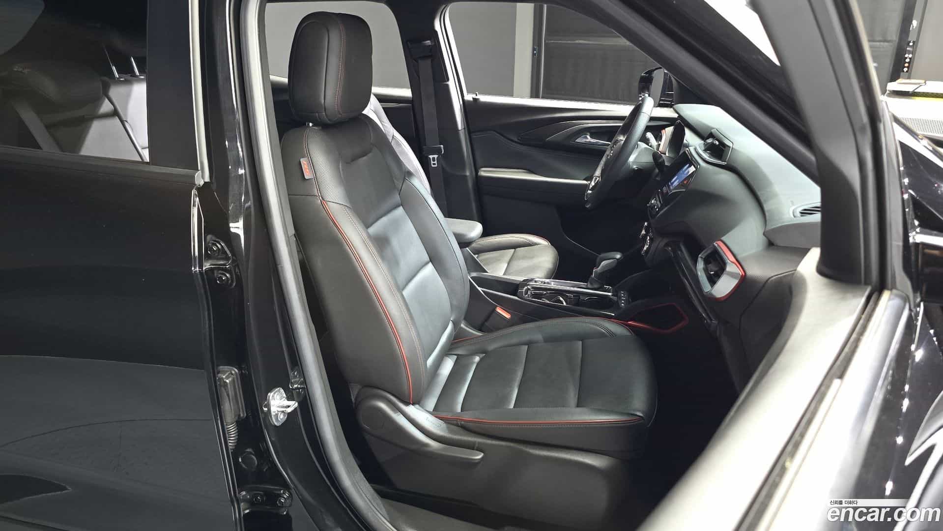 Trailblazer Chevrolet 2023.4-OPTION-016