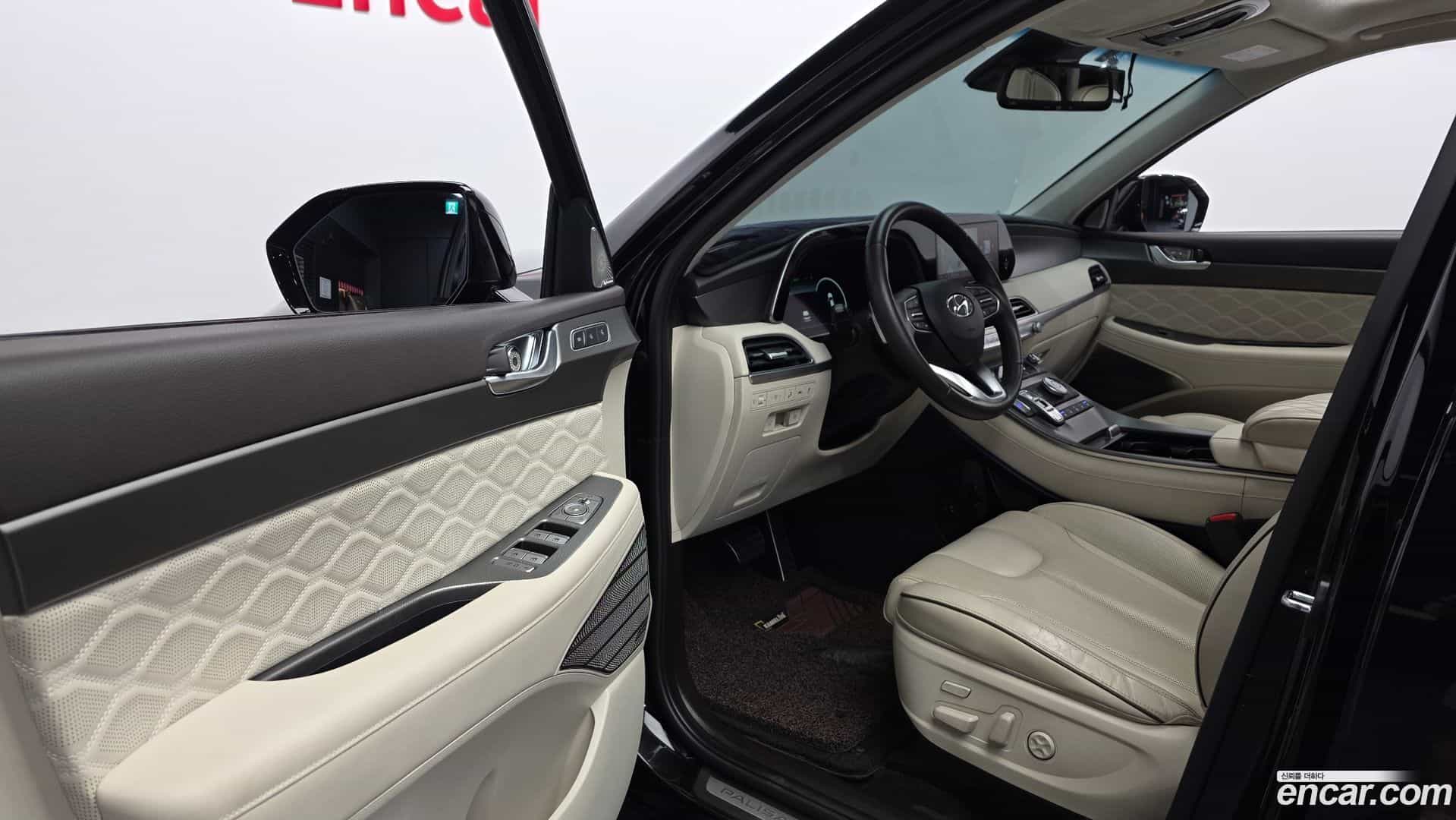 Palisade Hyundai 2021.1-INNER-010