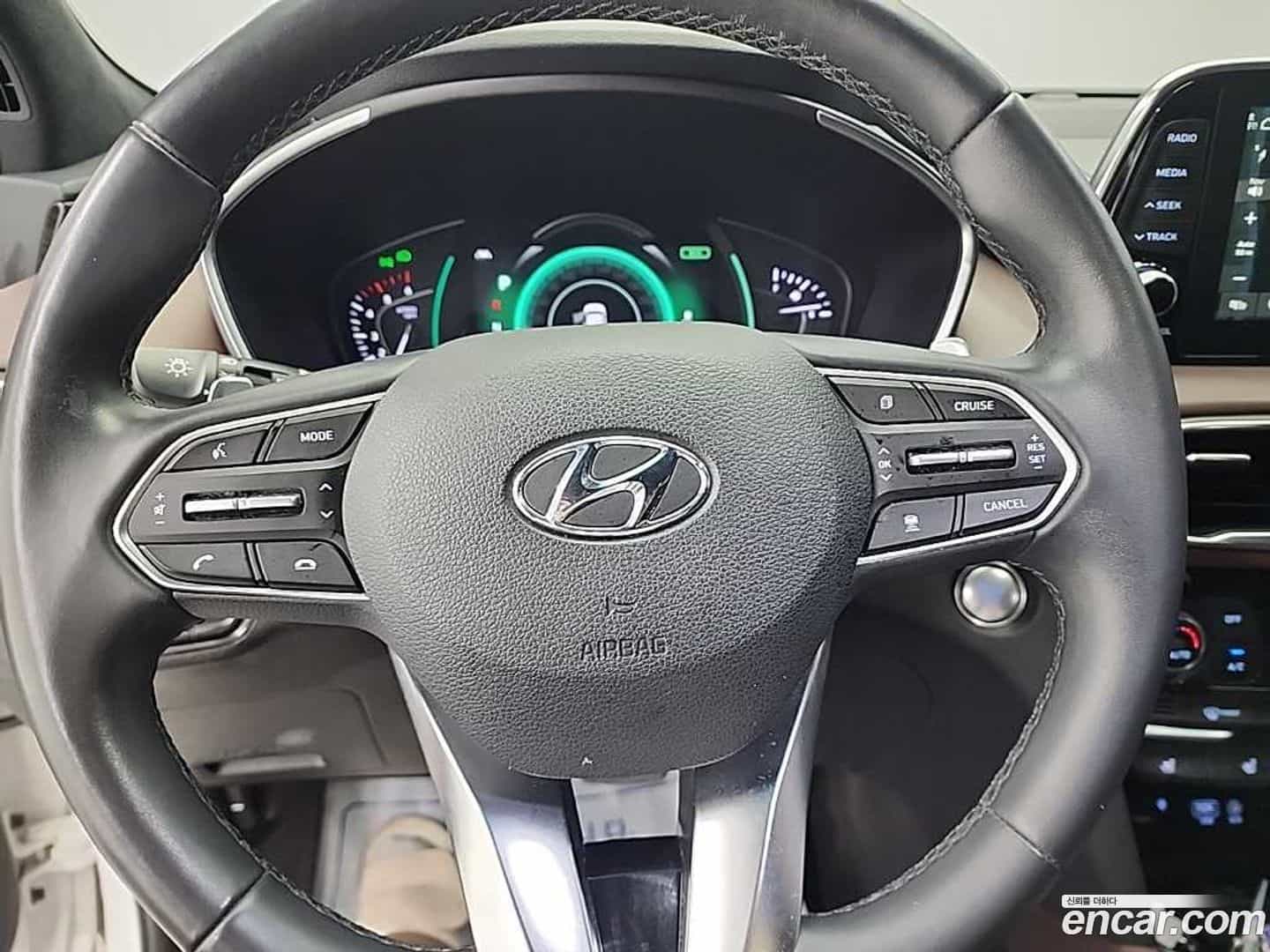 Santafe Hyundai 2018.10-INNER-009