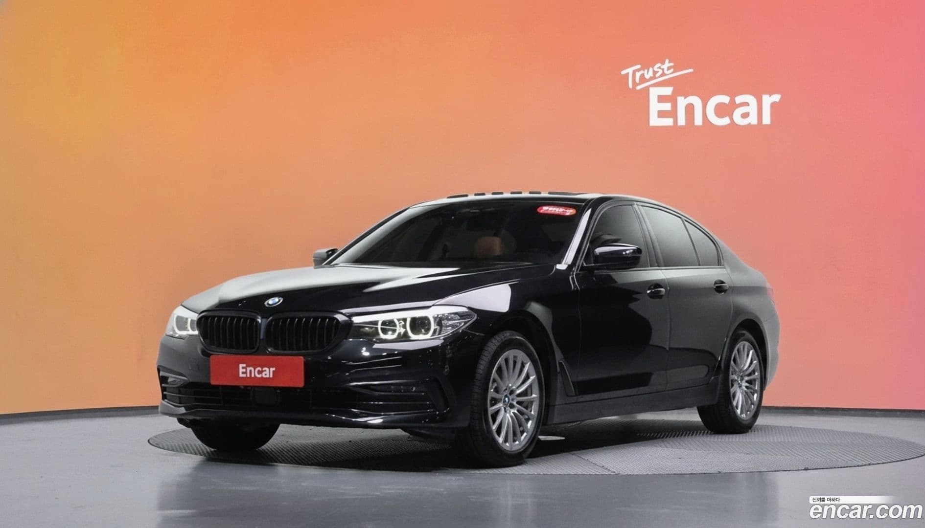 Main__Slider__Photo:5-Series BMW 2019.10-0