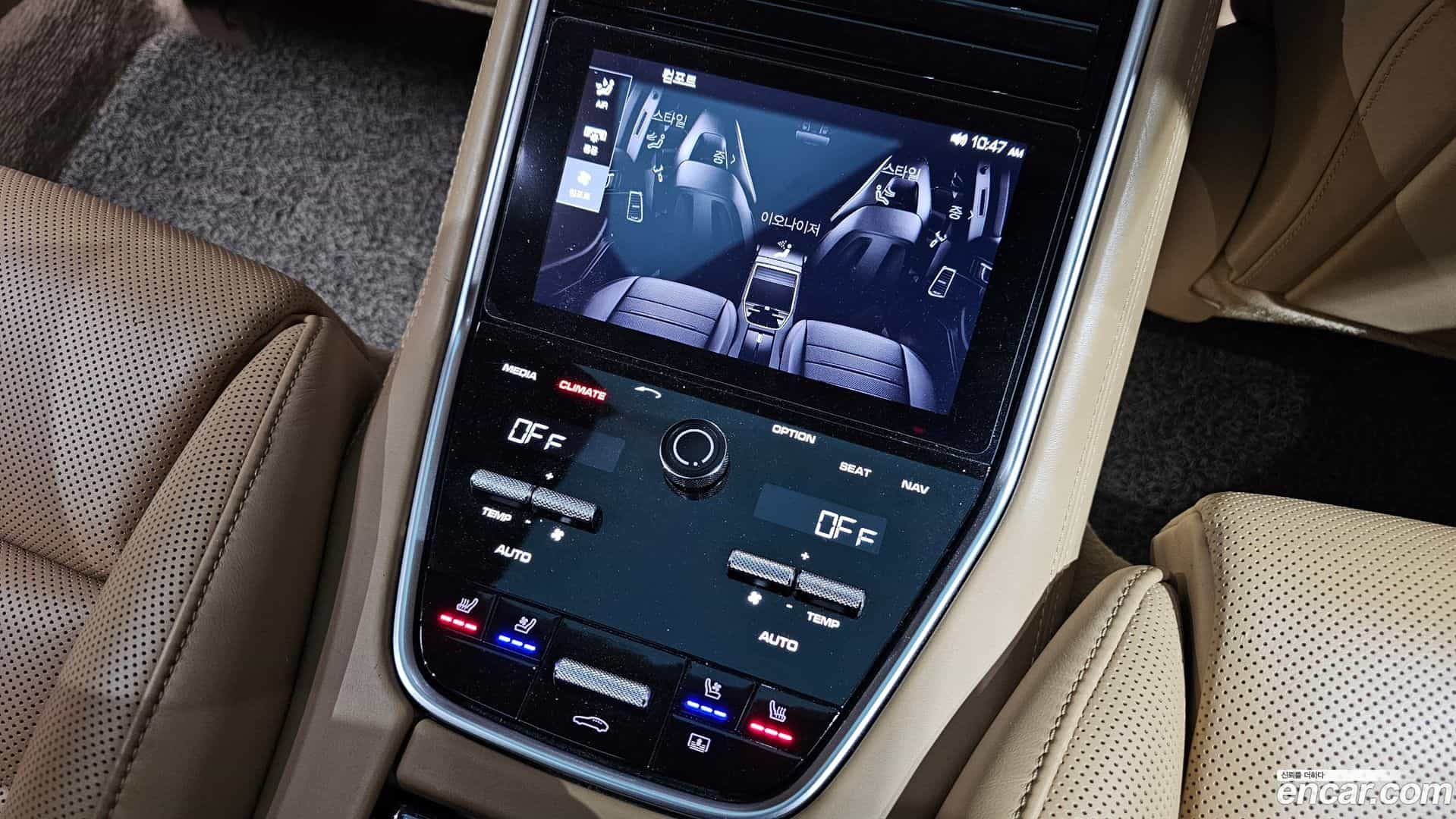 Panamera Porsche 2017.11-OPTION-022
