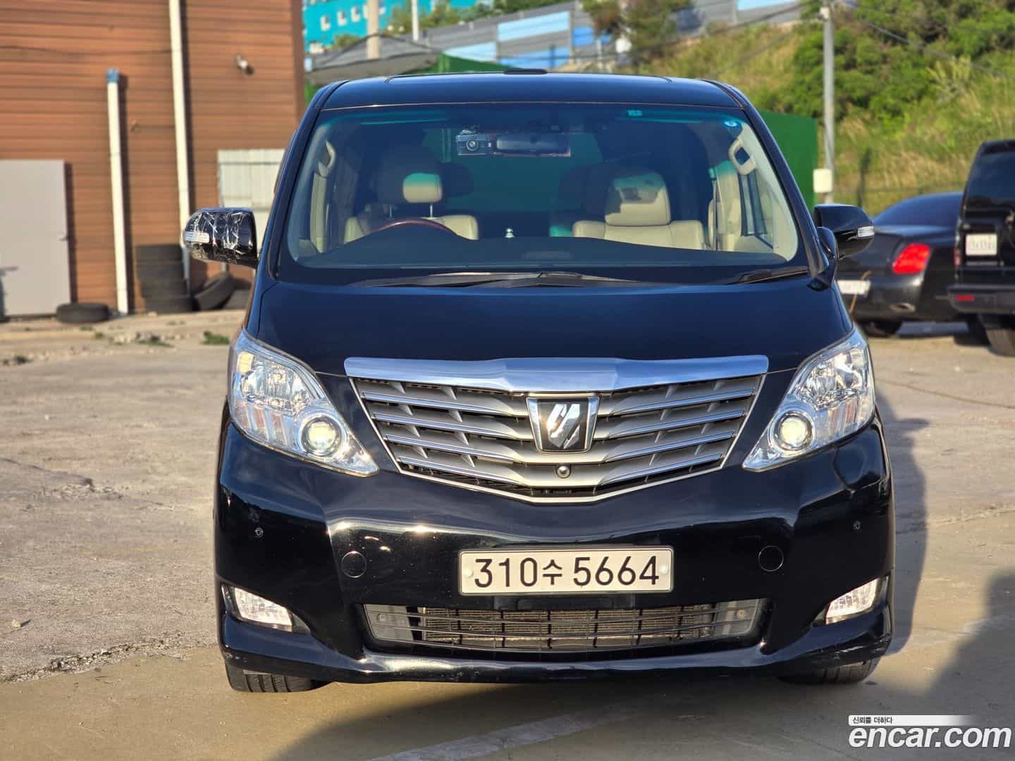 Alphard Toyota 2010.11-OUTER-006