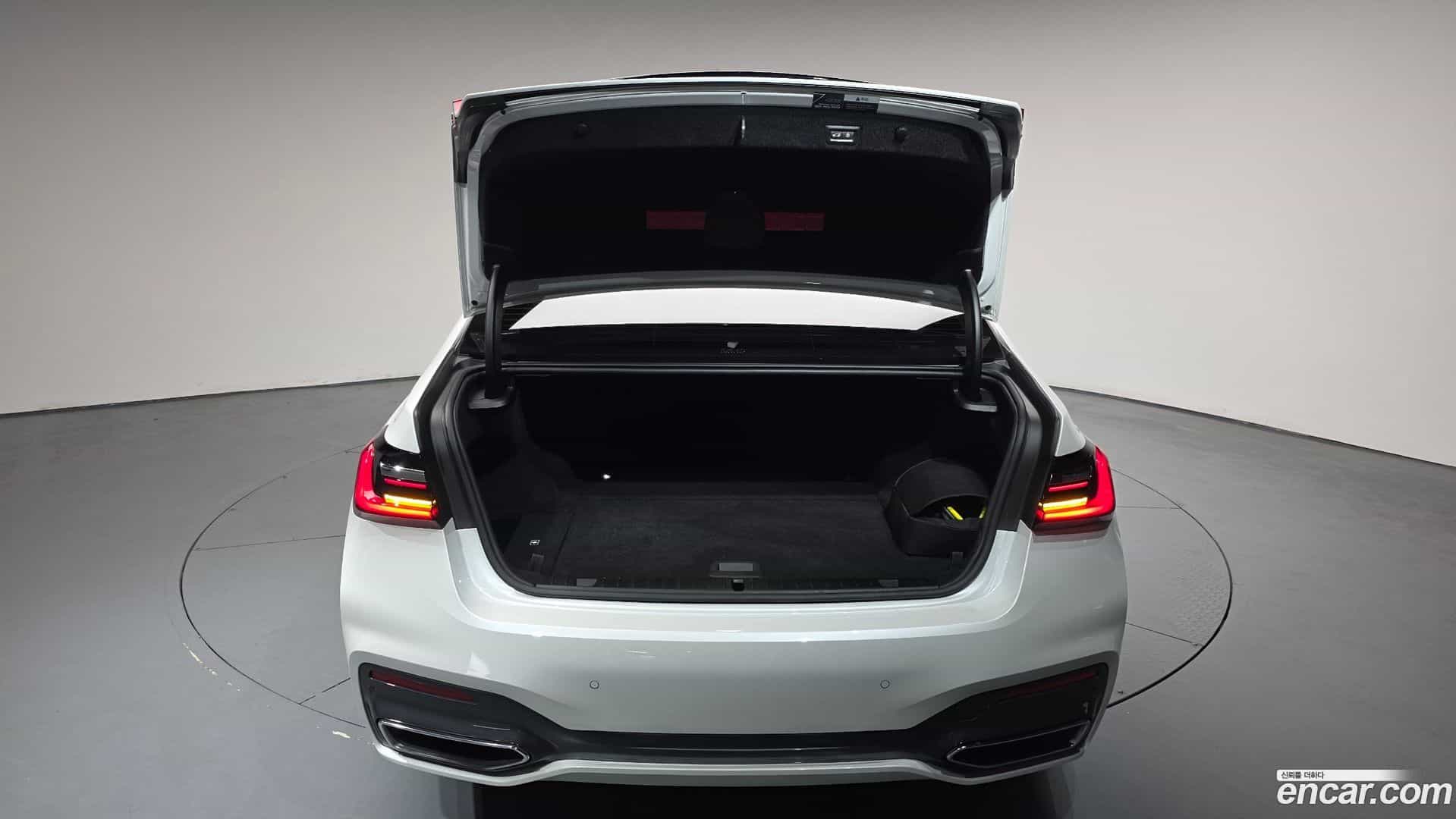 7-Series BMW 2019.11-OPTION-024