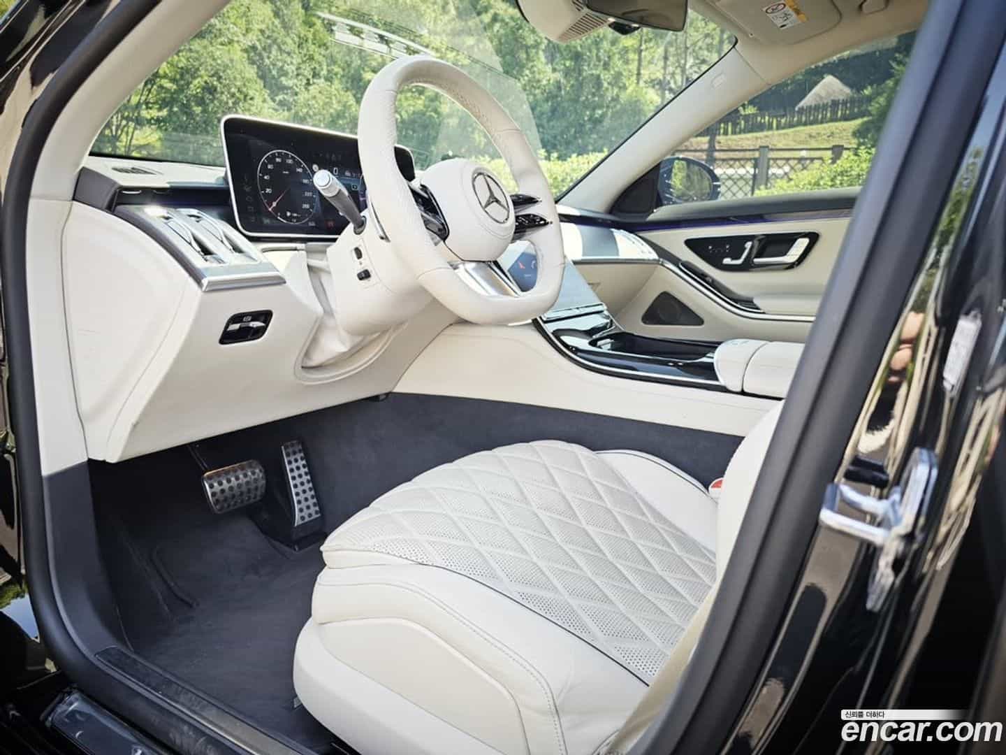 S-Class Mercedes-Benz 2022.0-INNER-010