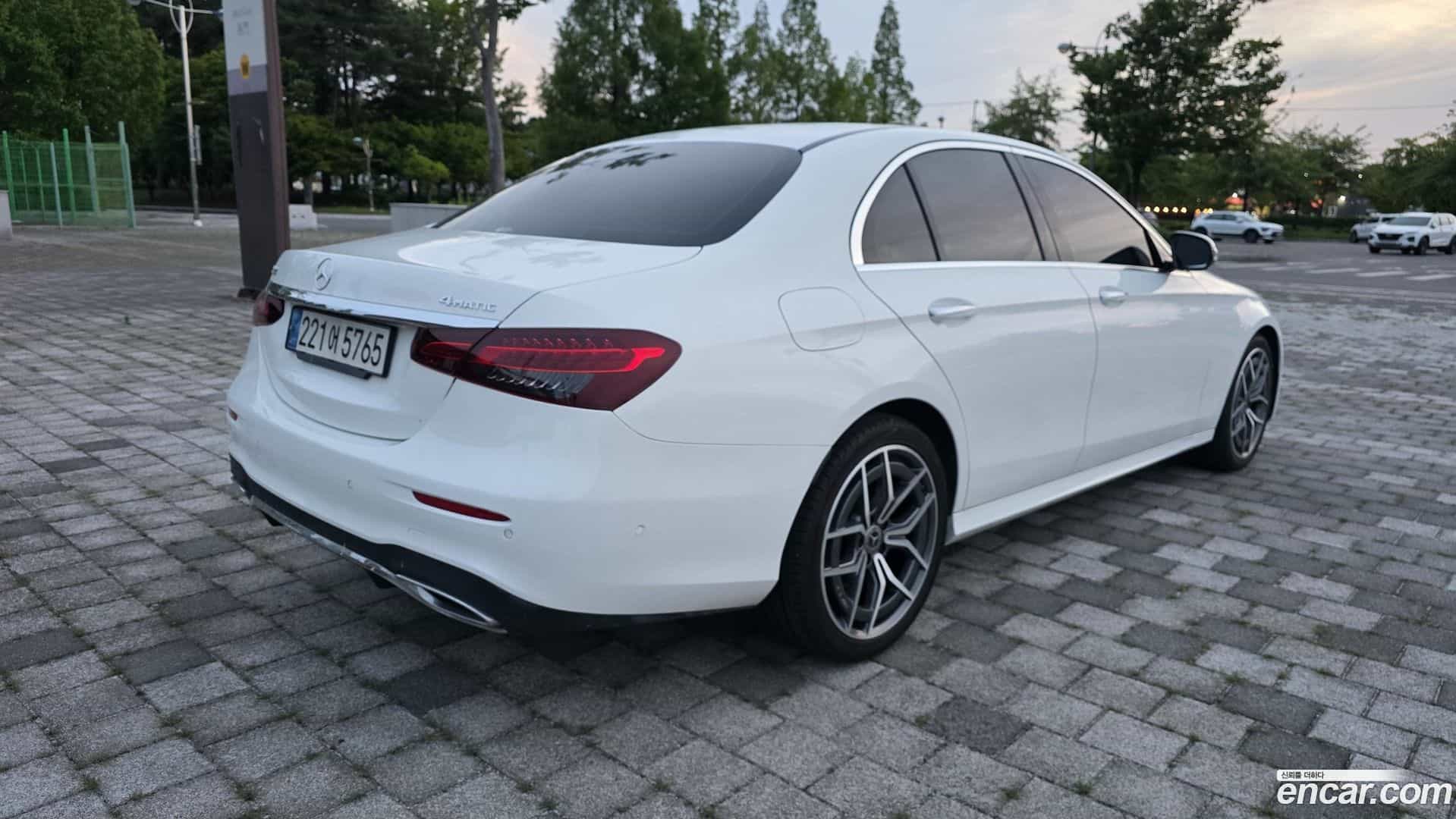 E-Class Mercedes-Benz 2021.6-INNER-007