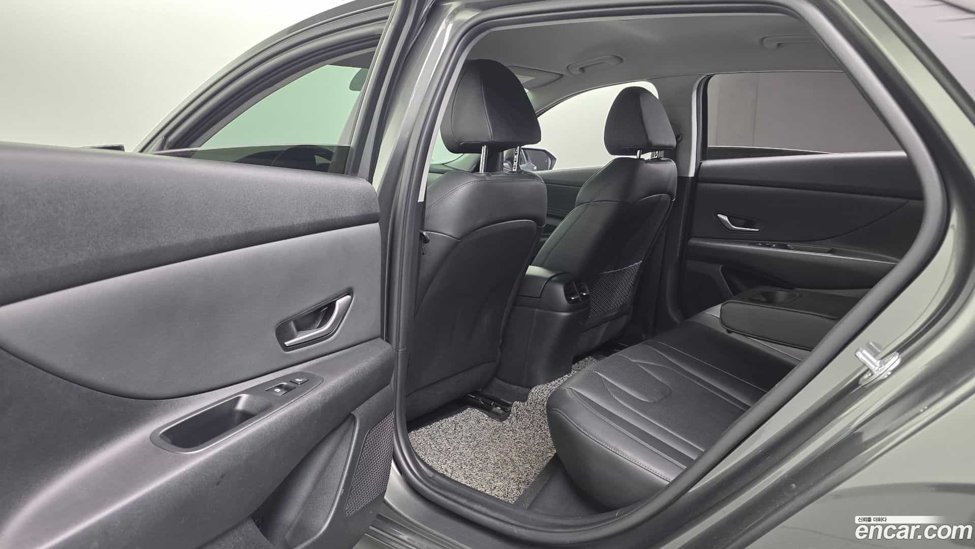 AVANTE Hyundai 2021.8-OPTION-041