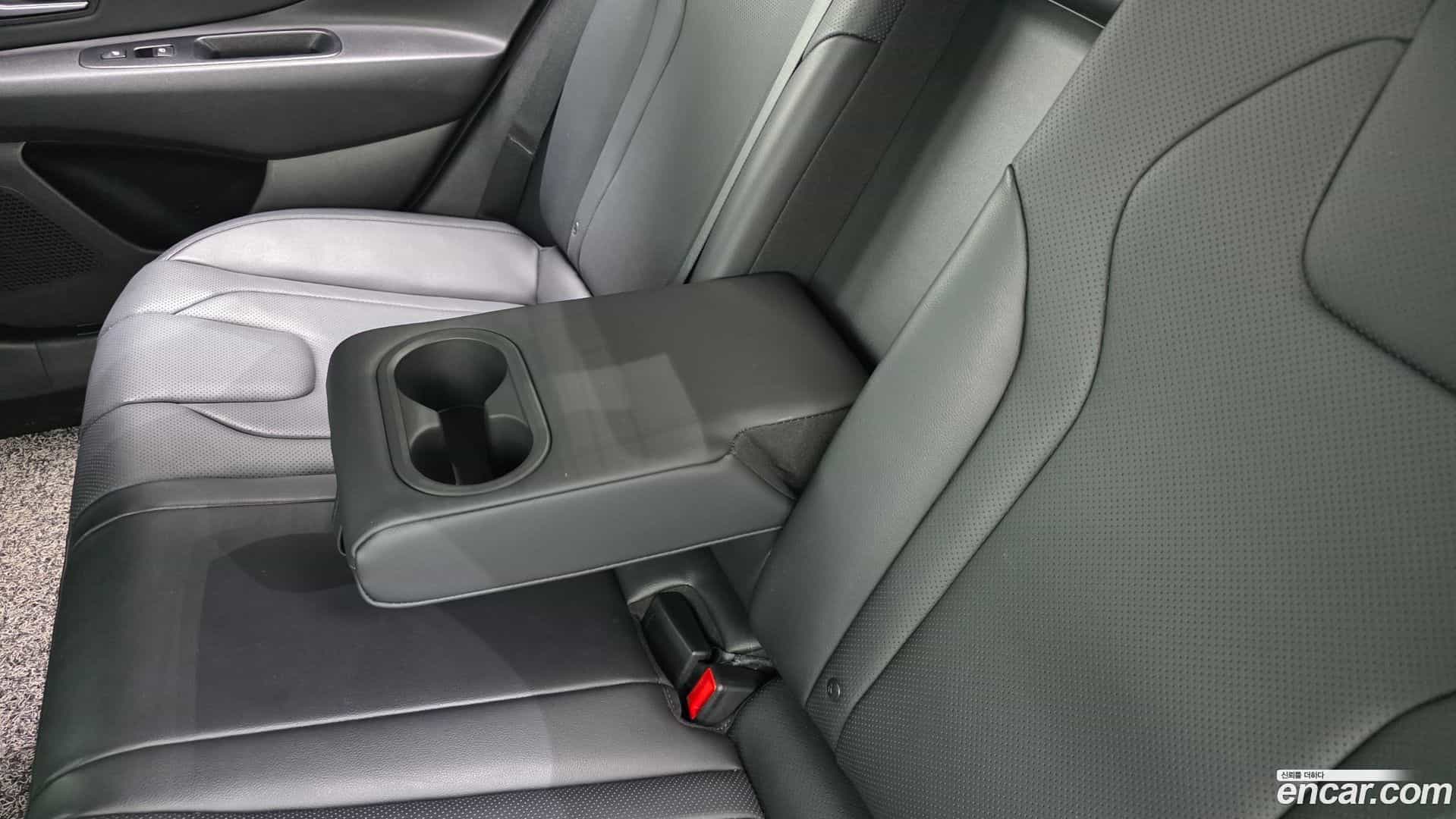 AVANTE Hyundai 2021.8-OPTION-044