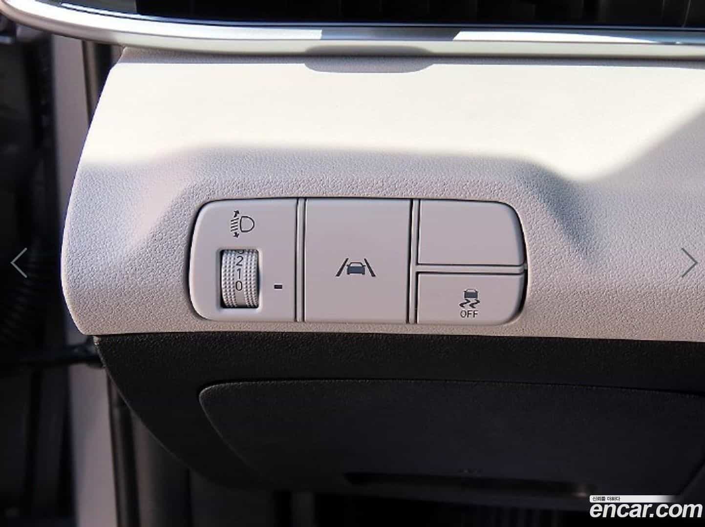 AVANTE Hyundai 2022.9-OPTION-016