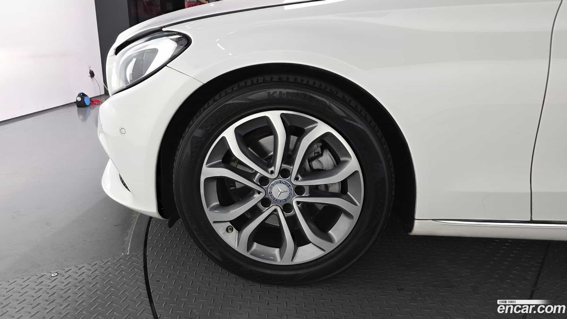 C-Class Mercedes-Benz 2016.6-OUTER-005