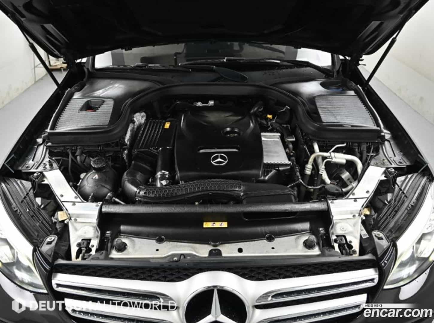 GLC-Class Mercedes-Benz 2019.10-OUTER-006
