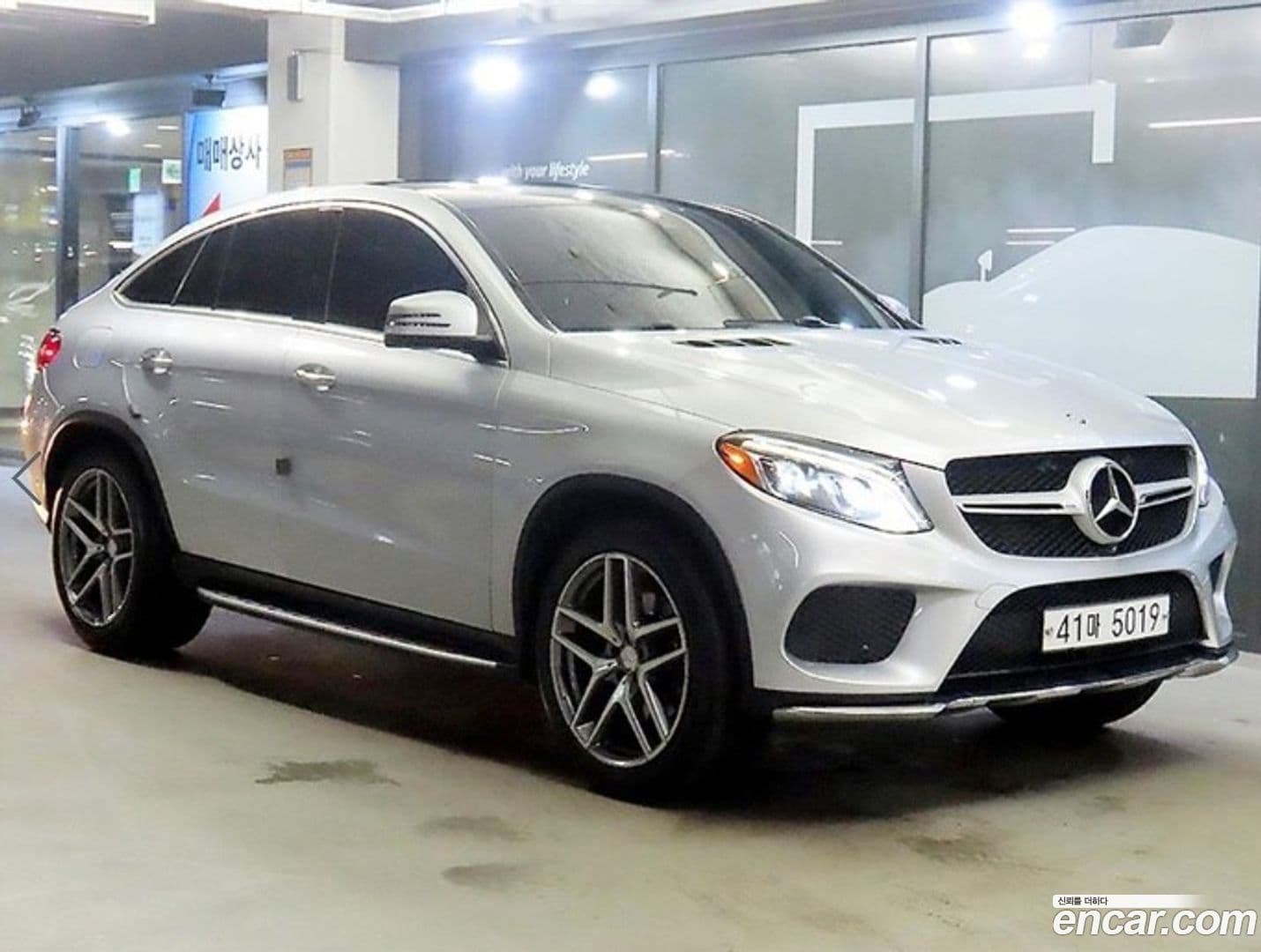 Main__Slider__Photo:GLE-Class Mercedes-Benz 2017.6-0