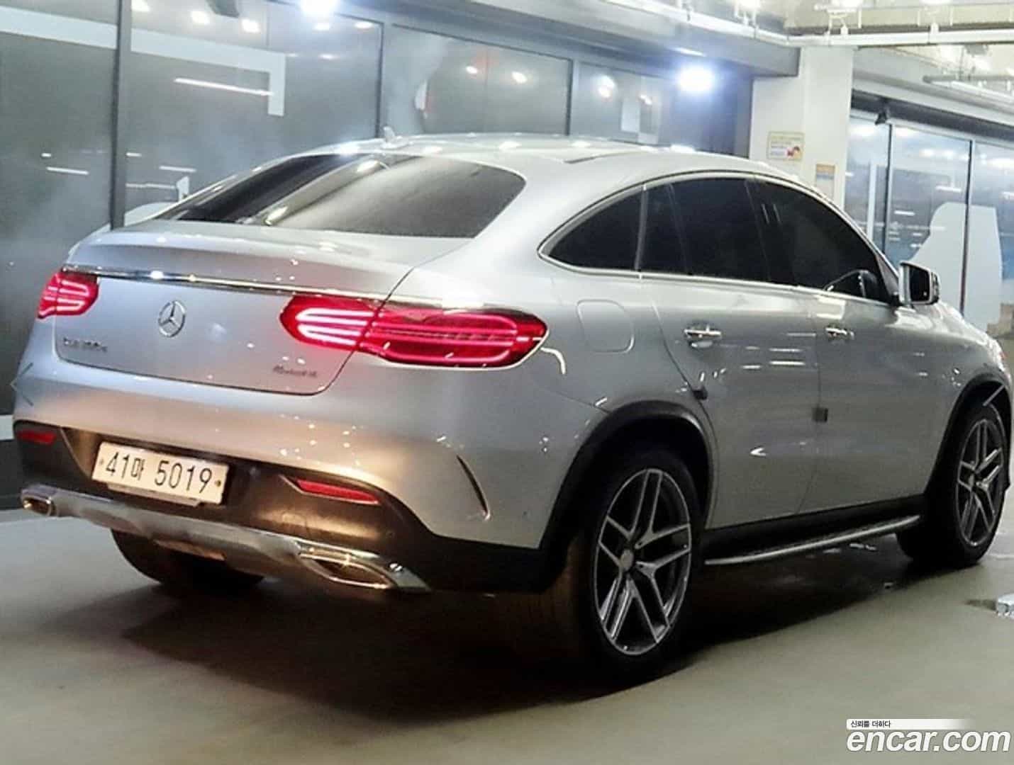 GLE-Class Mercedes-Benz 2017.6-OUTER-004