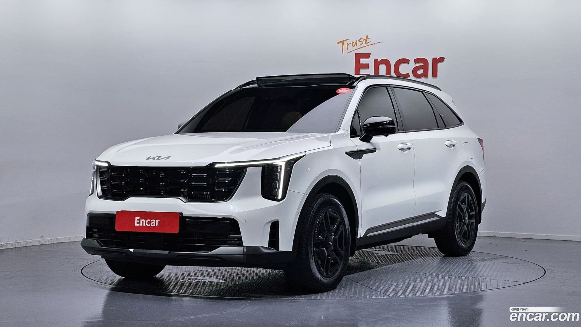 Main__Slider__Photo:Sorento Kia 2024.4-0