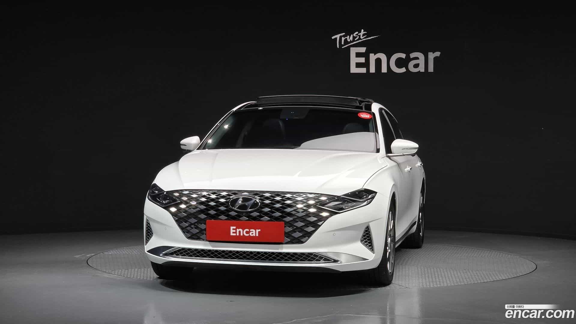 Grandeur Hyundai 2021.1-OUTER-003