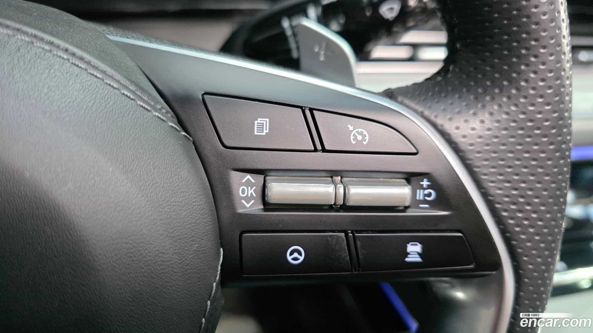 Grandeur Hyundai 2021.1-OPTION-018