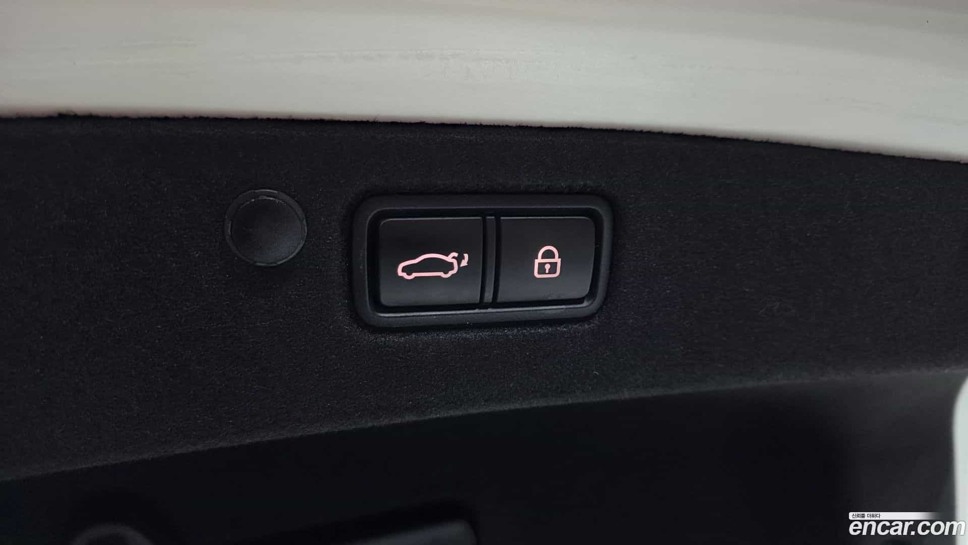 Grandeur Hyundai 2021.1-OPTION-023