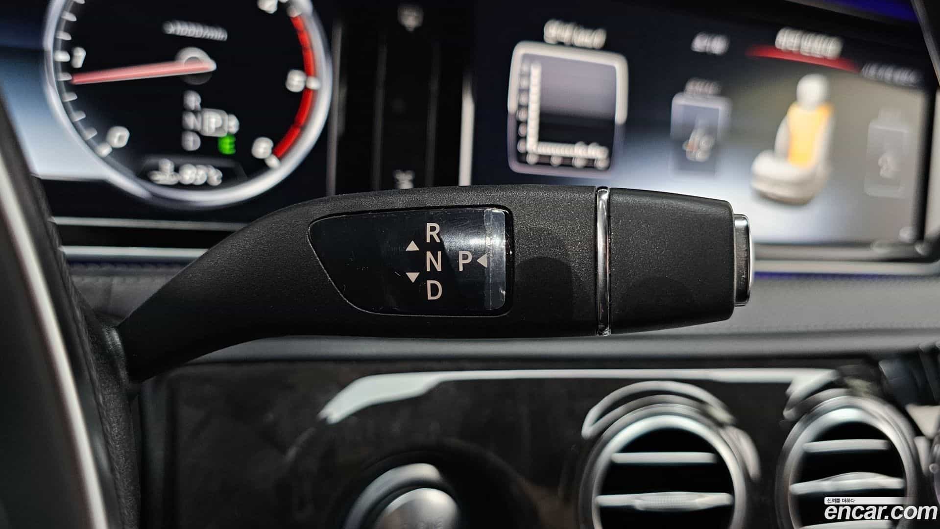 S-Class Mercedes-Benz 2014.9-INNER-009