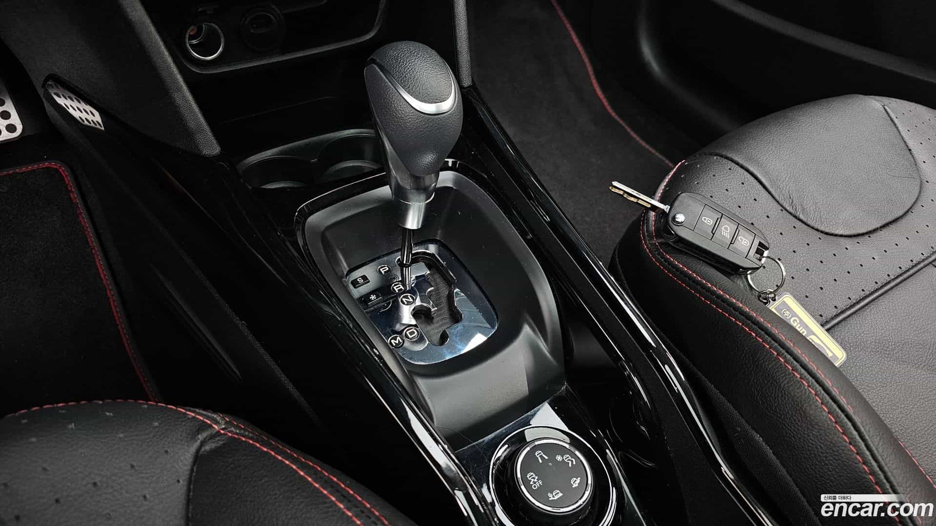 2008 Peugeot 2020.5-INNER-009