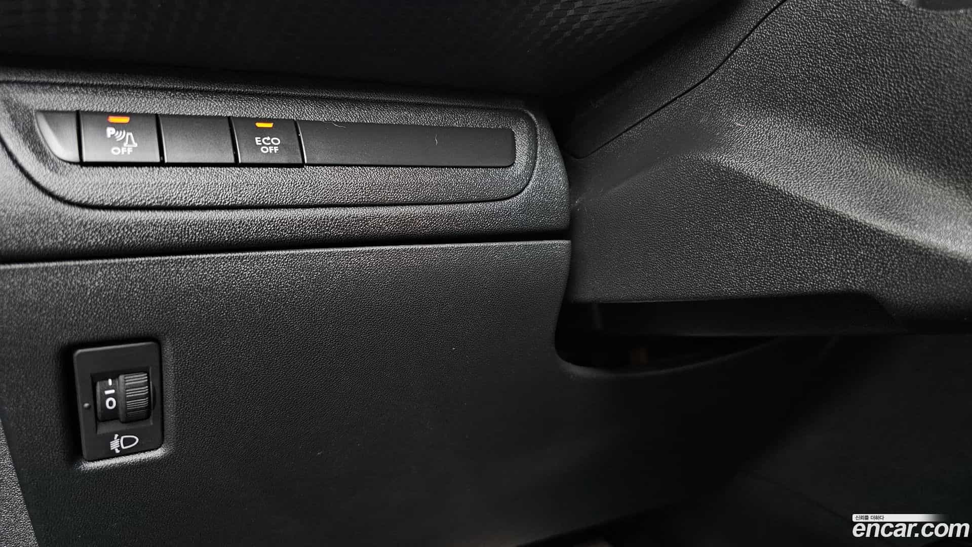 2008 Peugeot 2020.5-OPTION-042