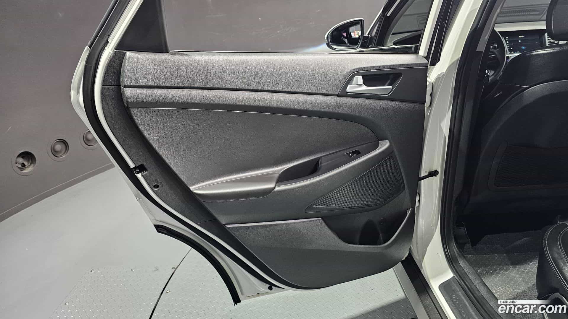 Tucson Hyundai 2016.4-INNER-035