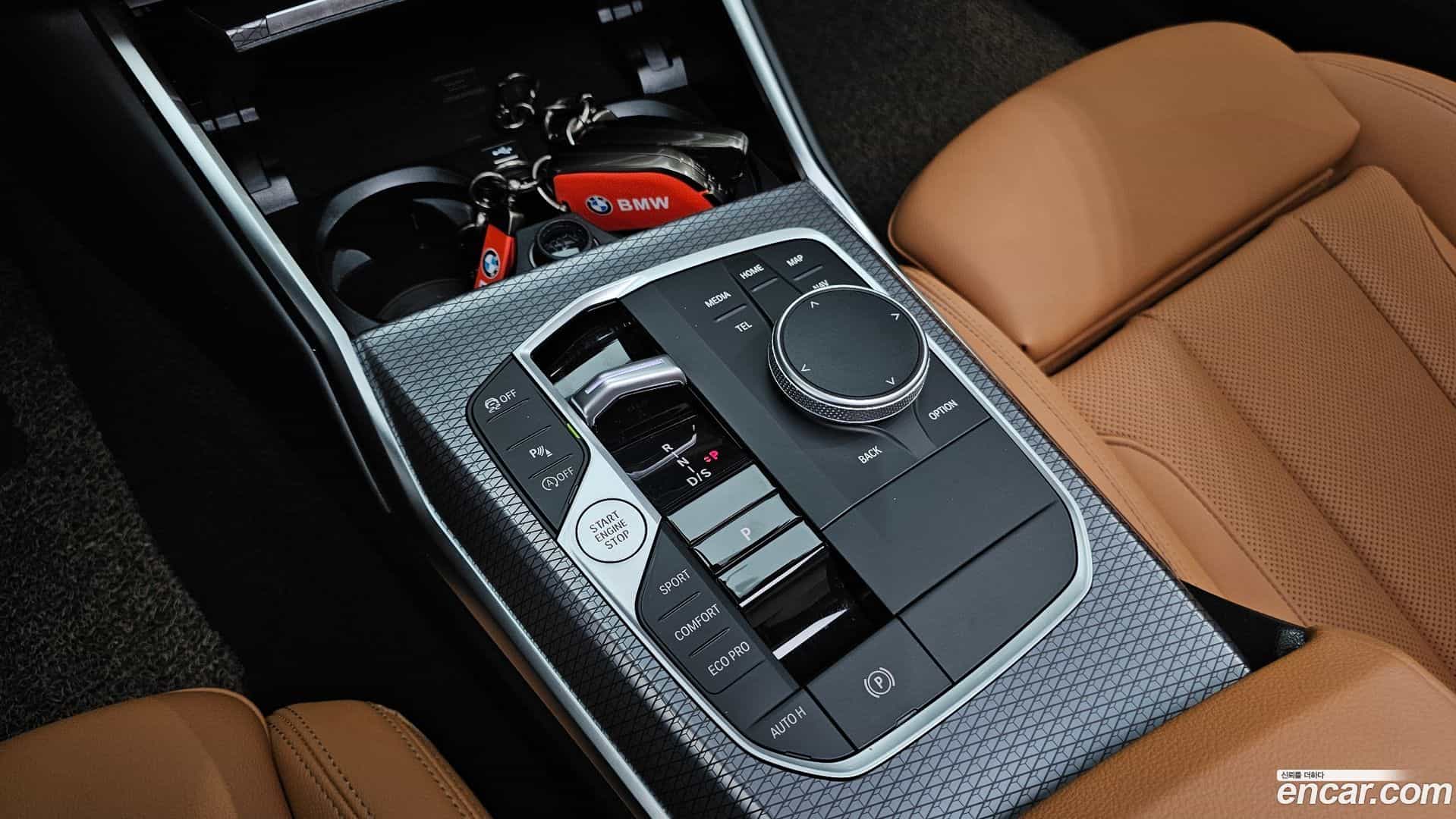 3-Series BMW 2025.10-INNER-009