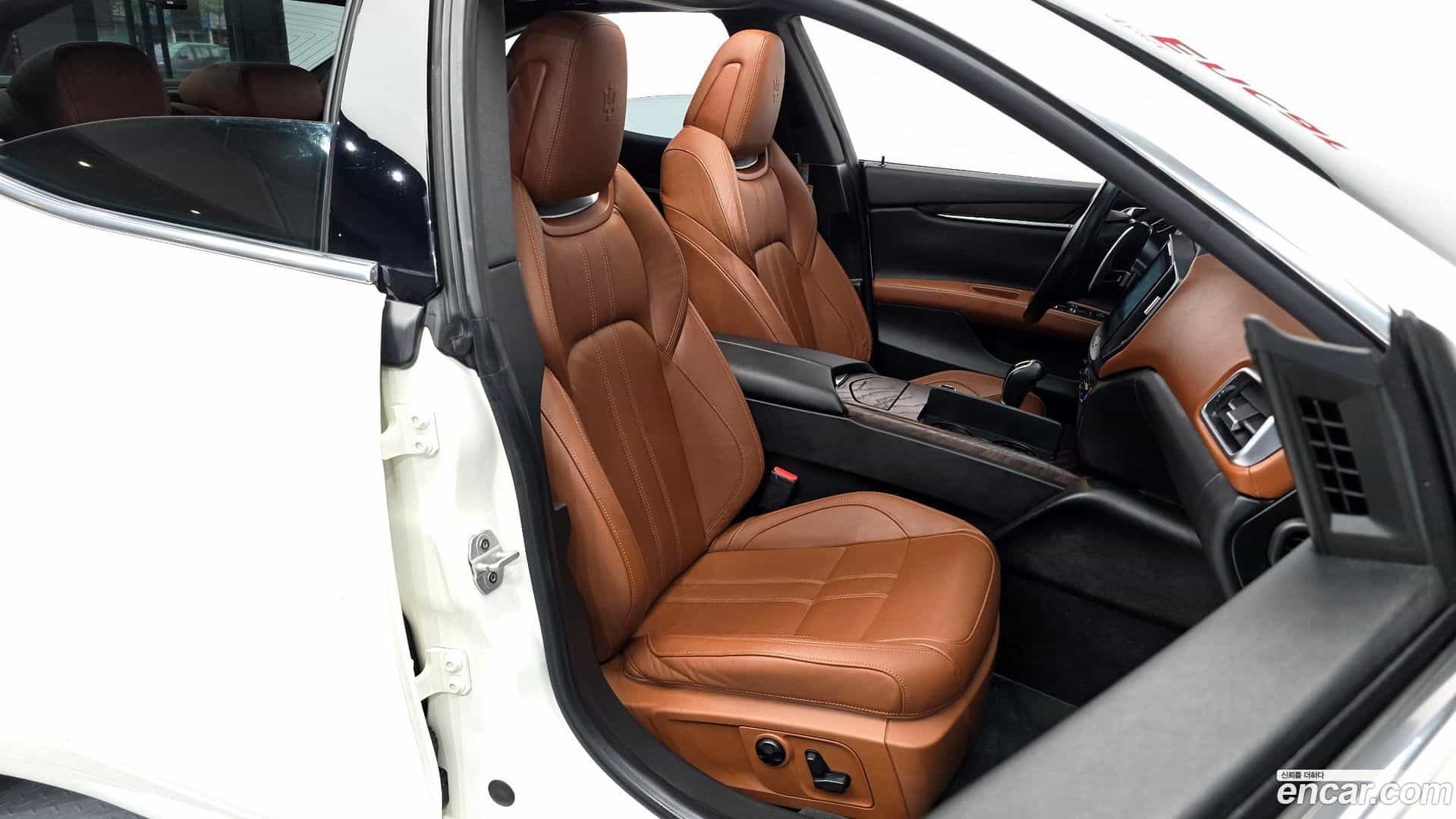 Ghibli Maserati 2017.10-OPTION-015