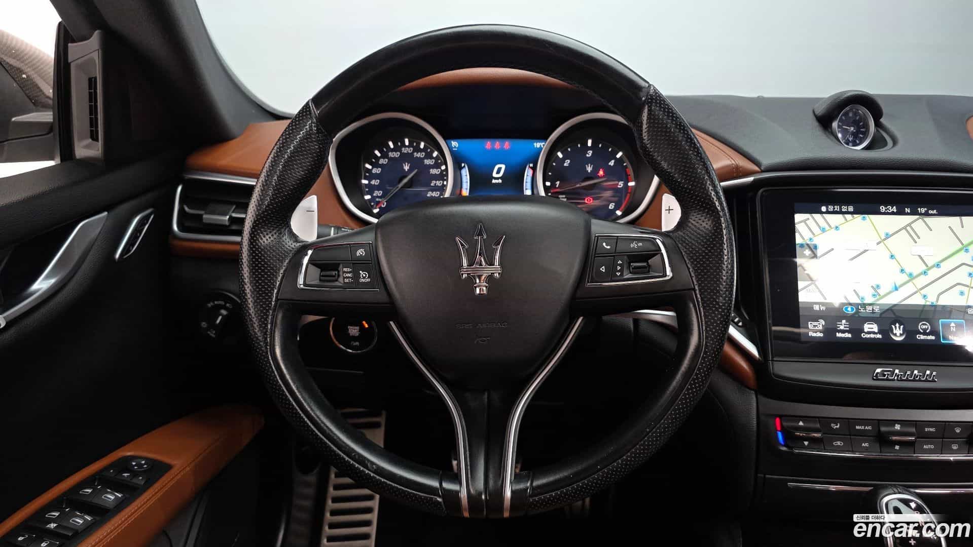 Ghibli Maserati 2017.10-OPTION-017