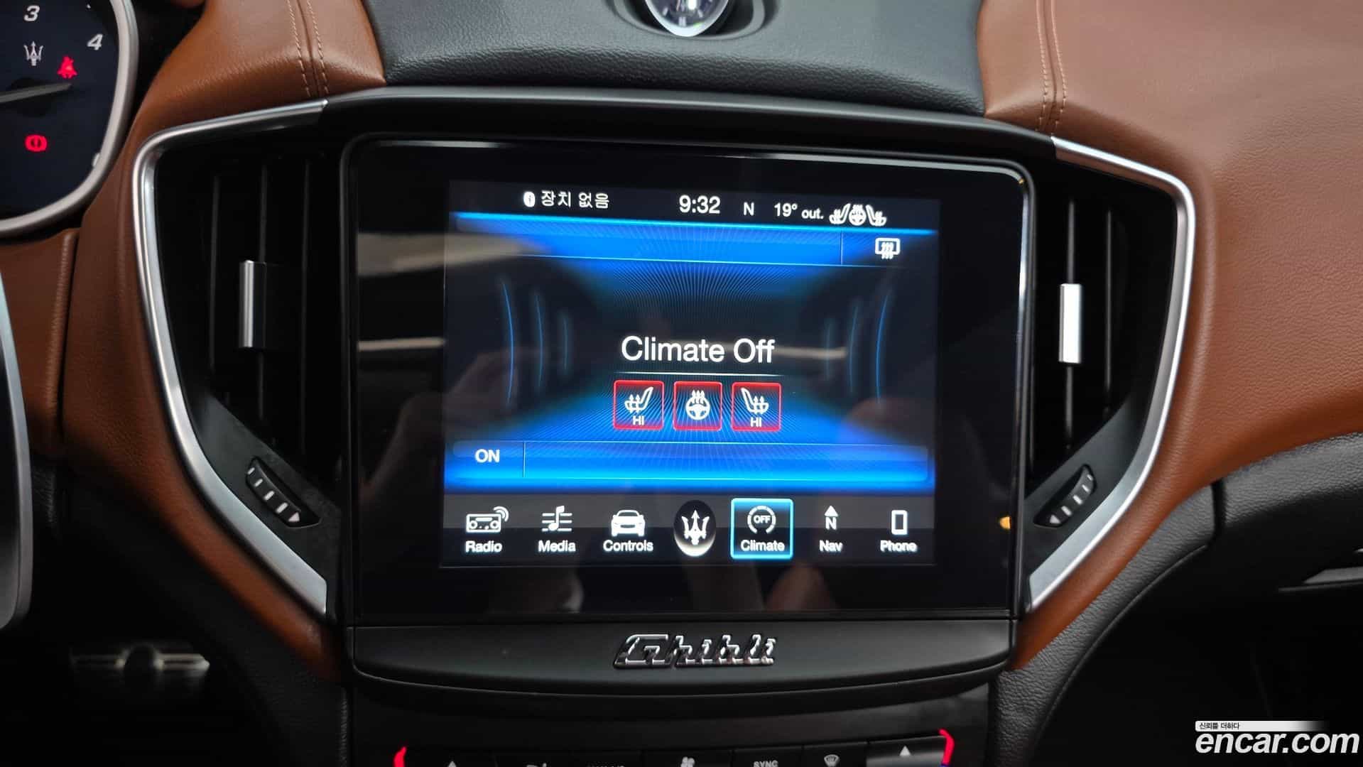 Ghibli Maserati 2017.10-OPTION-020