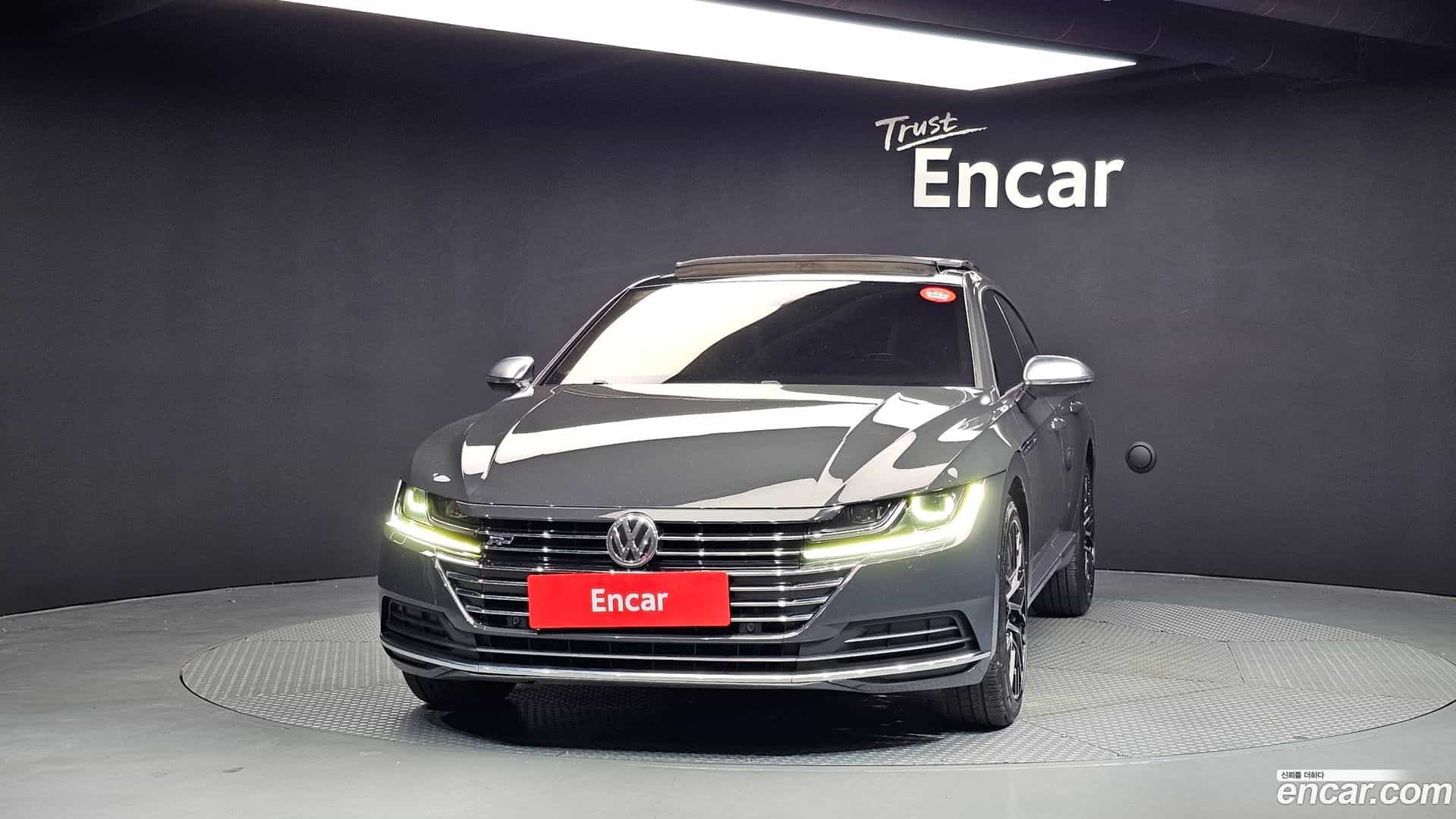 Arteon Volkswagen 2019.11-OUTER-003