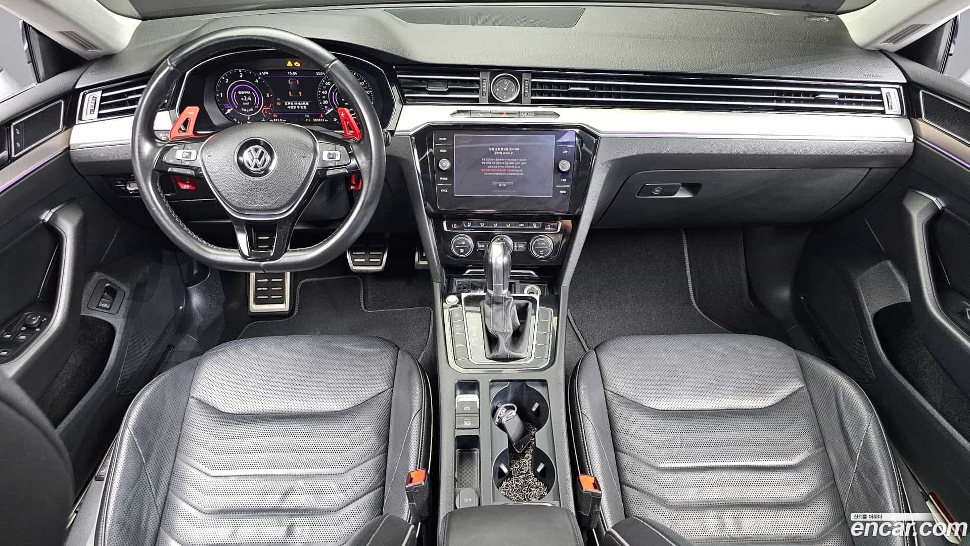 Arteon Volkswagen 2019.11-INNER-007