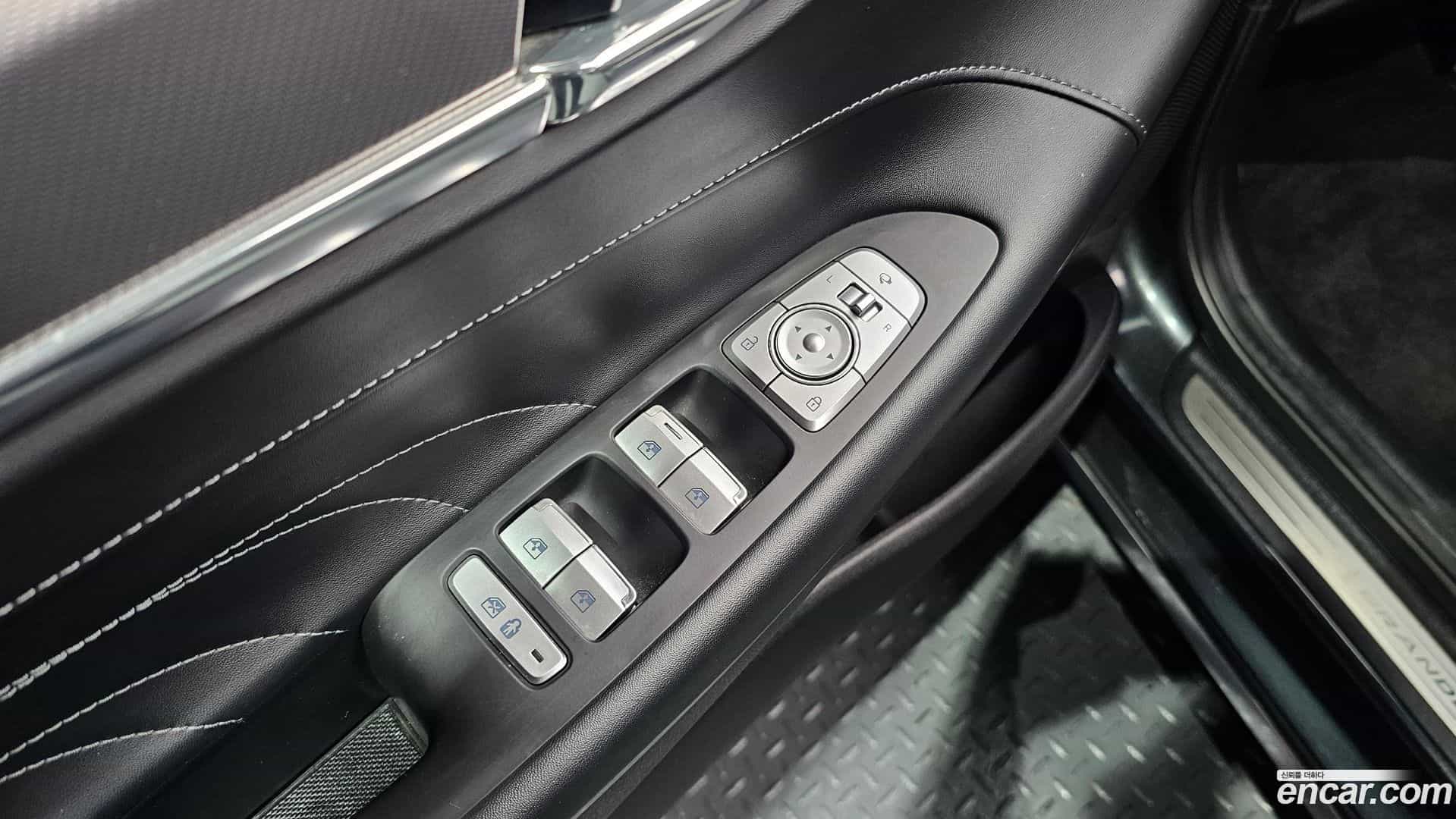 Grandeur Hyundai 2020.7-OPTION-041
