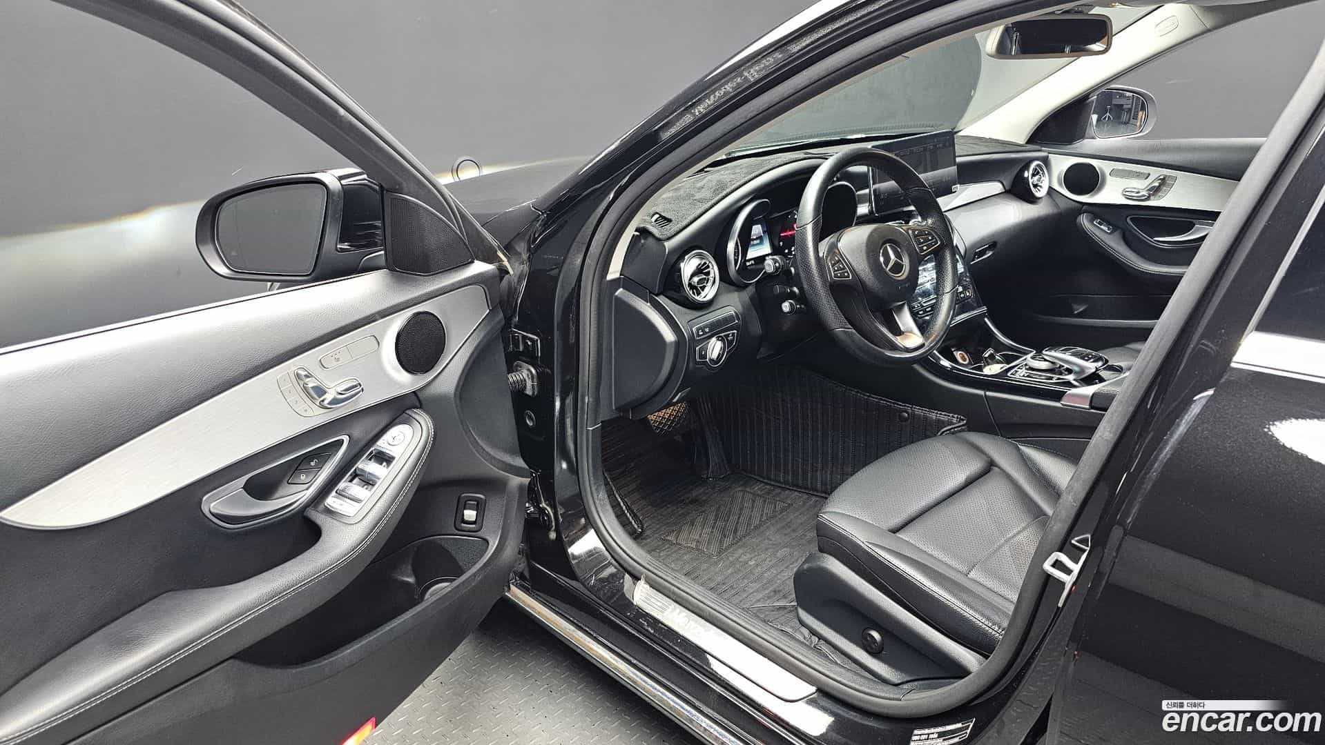 C-Class Mercedes-Benz 2017.7-INNER-010