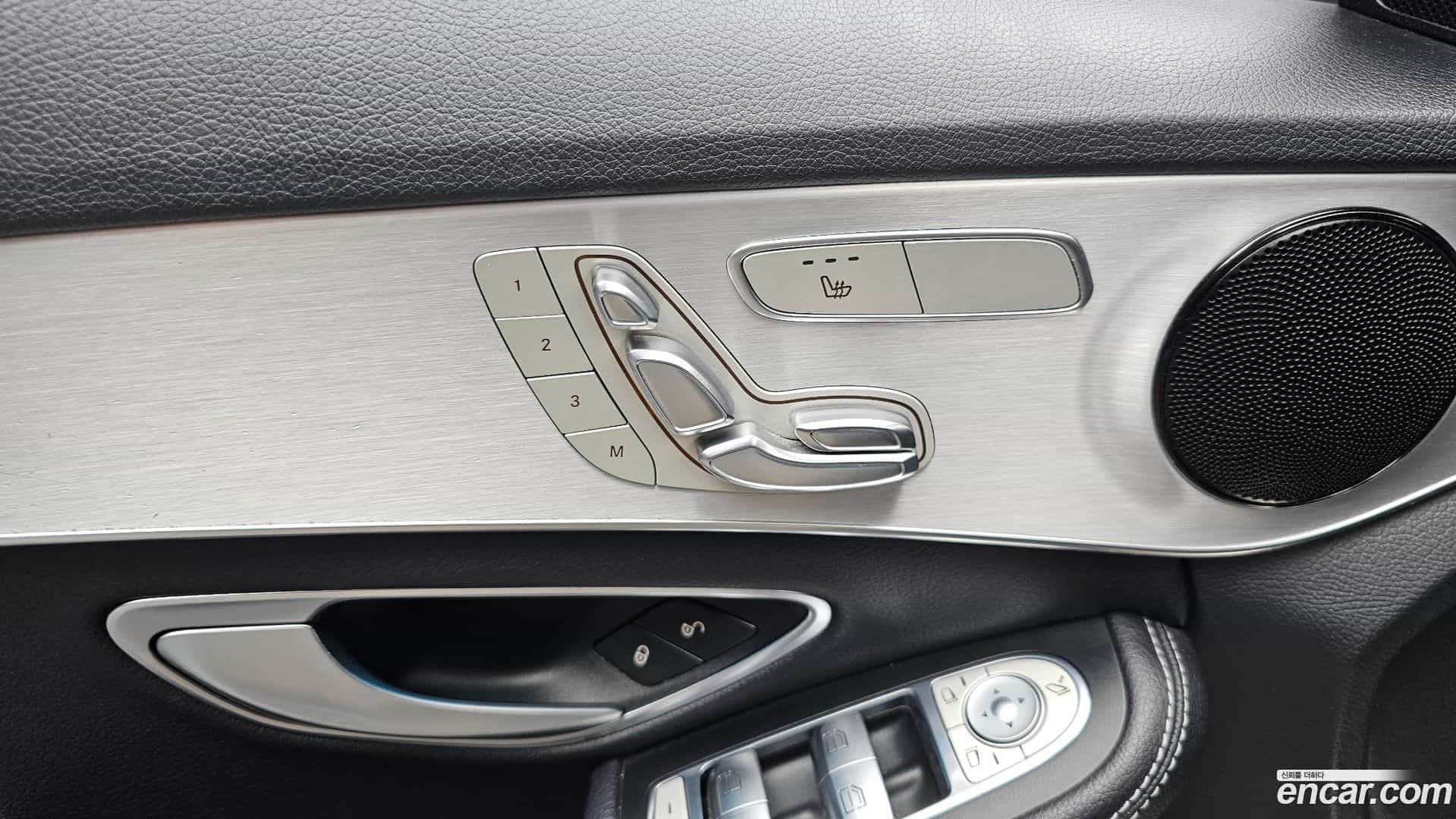 C-Class Mercedes-Benz 2017.7-OPTION-020
