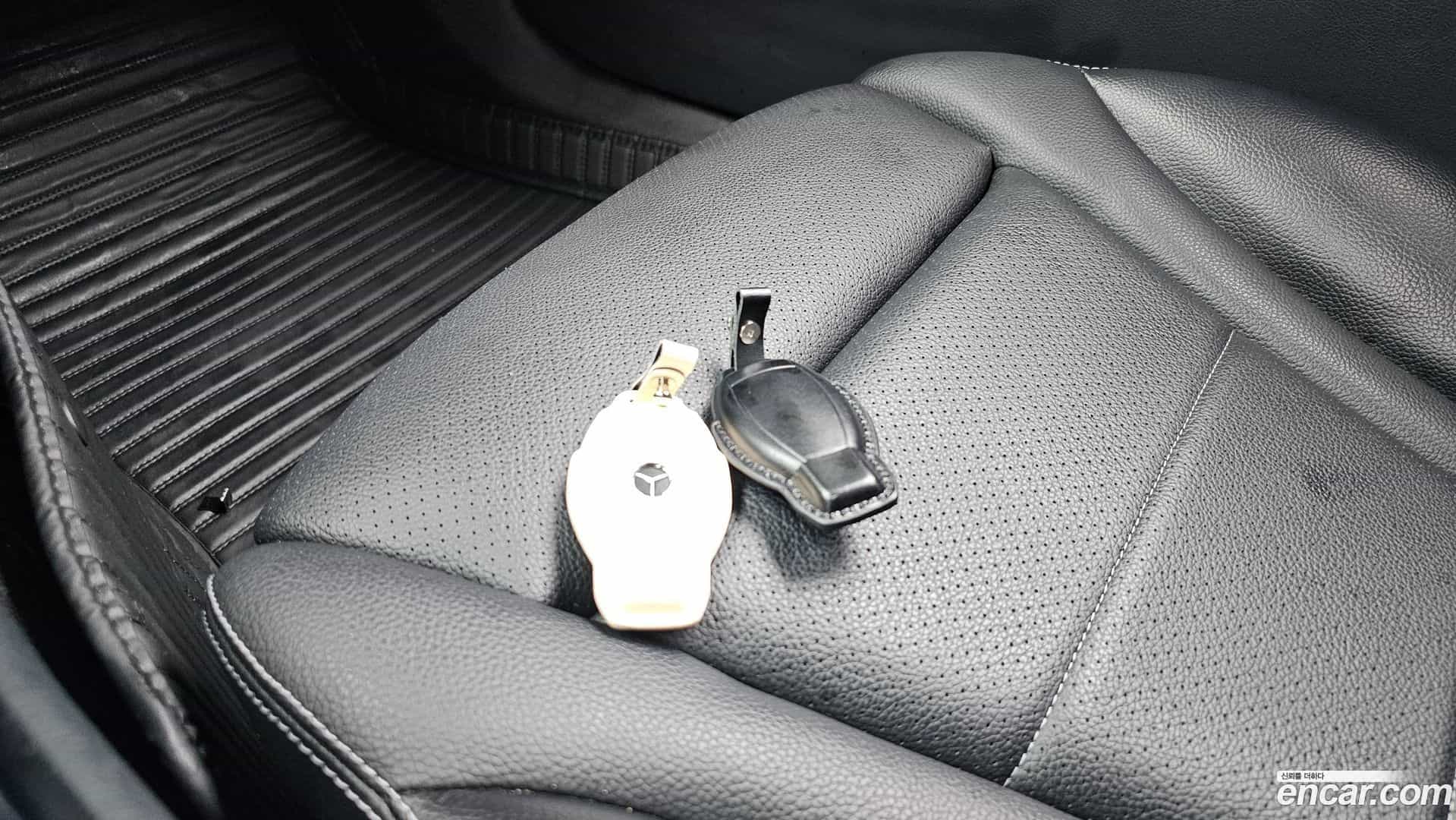 C-Class Mercedes-Benz 2017.7-OPTION-024