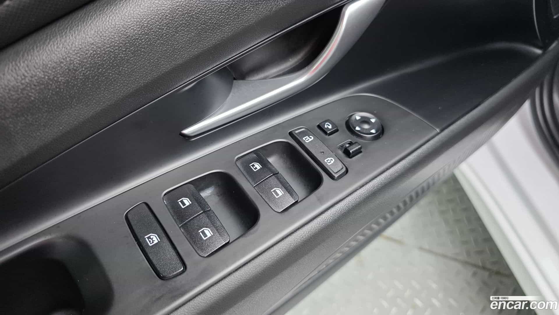 AVANTE Hyundai 2021.1-OPTION-016