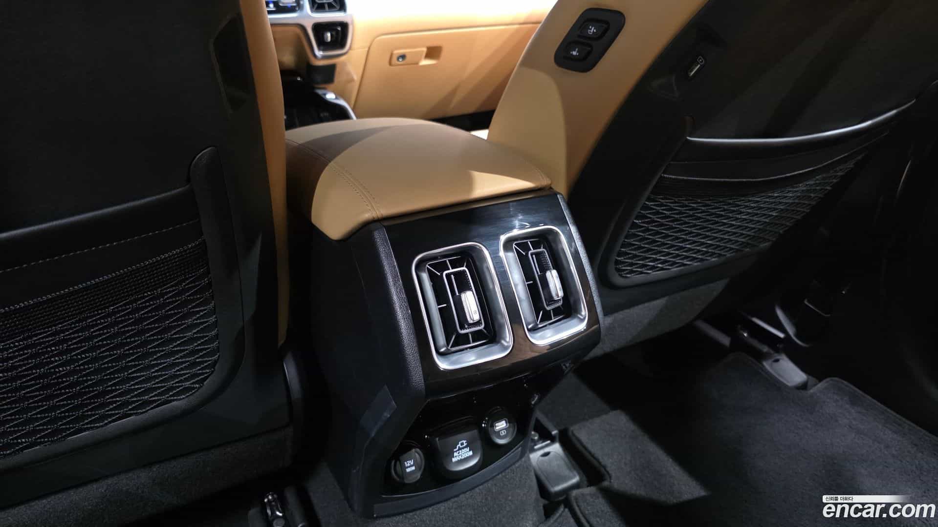 Sorento Kia 2023.5-OPTION-047