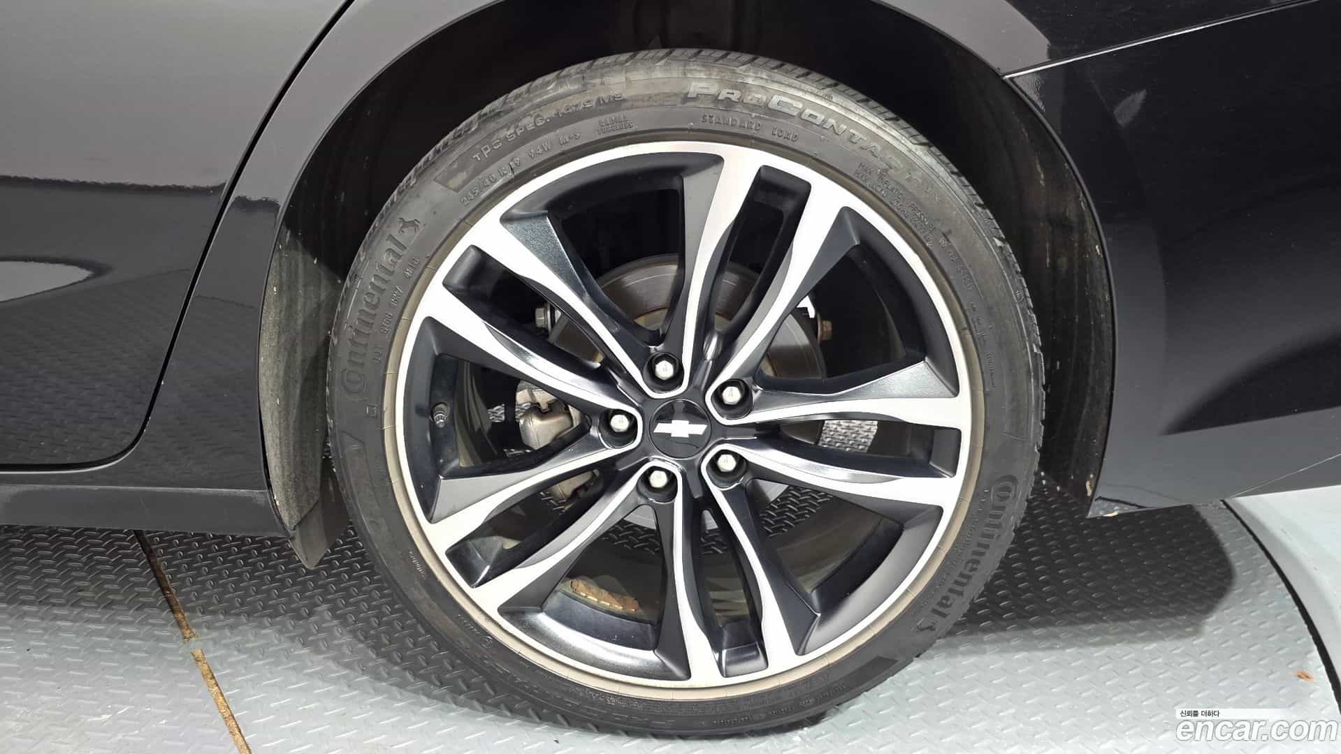 Malibu Chevrolet 2017.5-OUTER-031