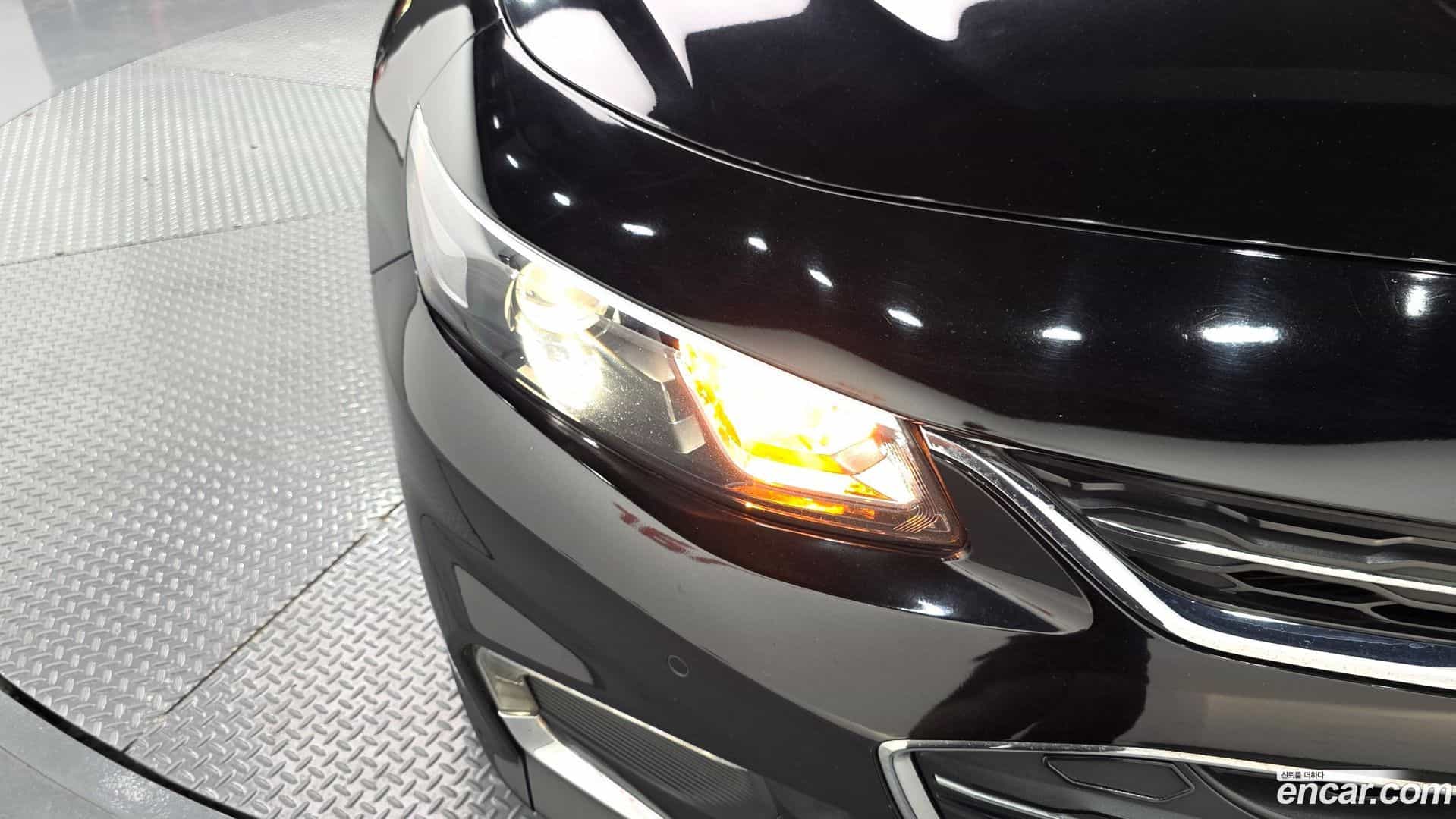 Malibu Chevrolet 2017.5-OUTER-032