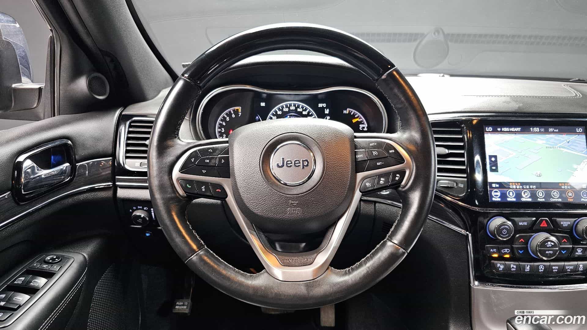Cherokee Jeep 2019.7-OPTION-016