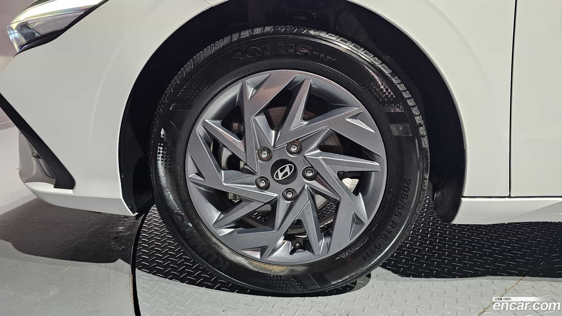 AVANTE Hyundai 2024.0-OUTER-005