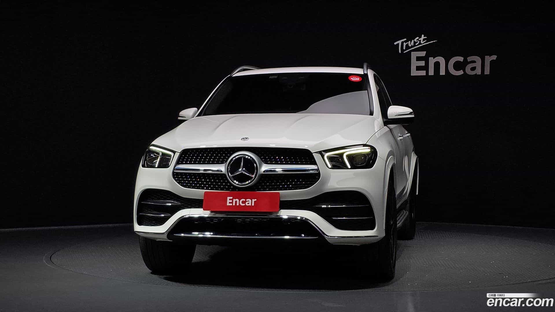 GLE-Class Mercedes-Benz 2019.9-OUTER-003