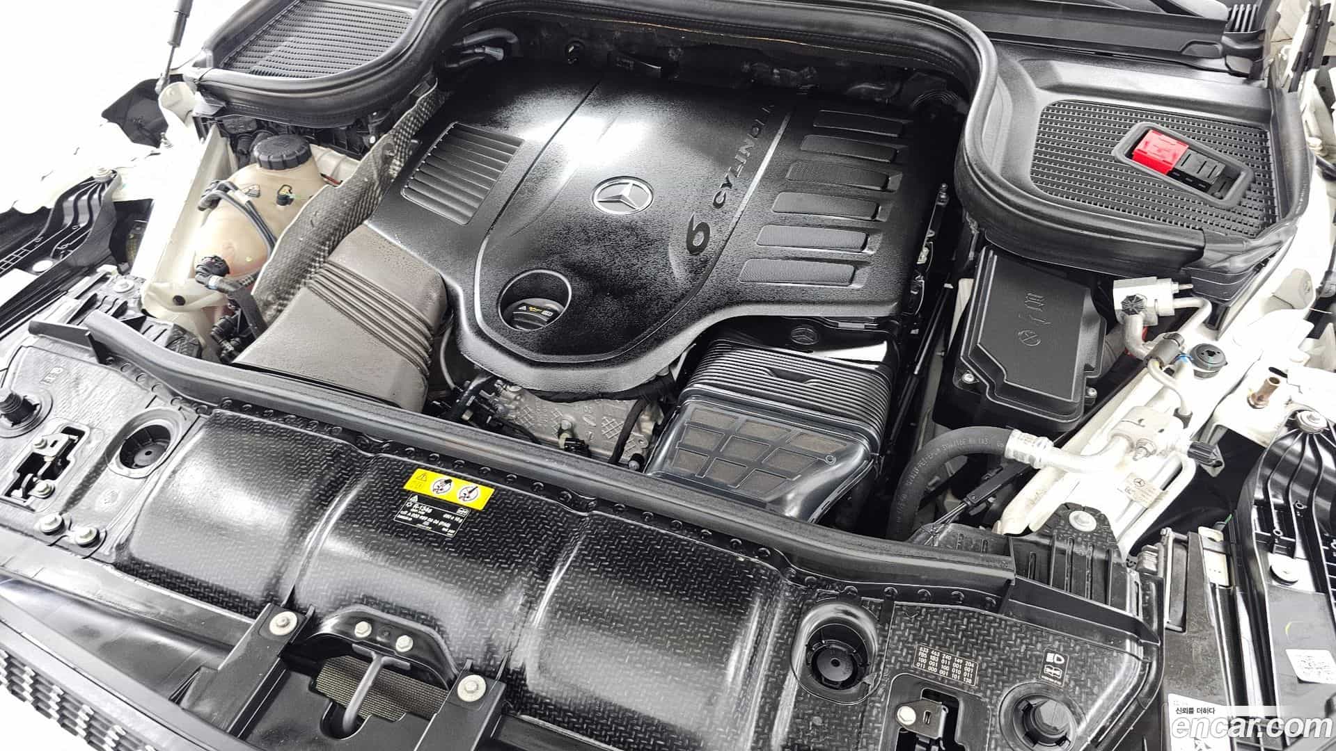 GLE-Class Mercedes-Benz 2019.9-OUTER-006