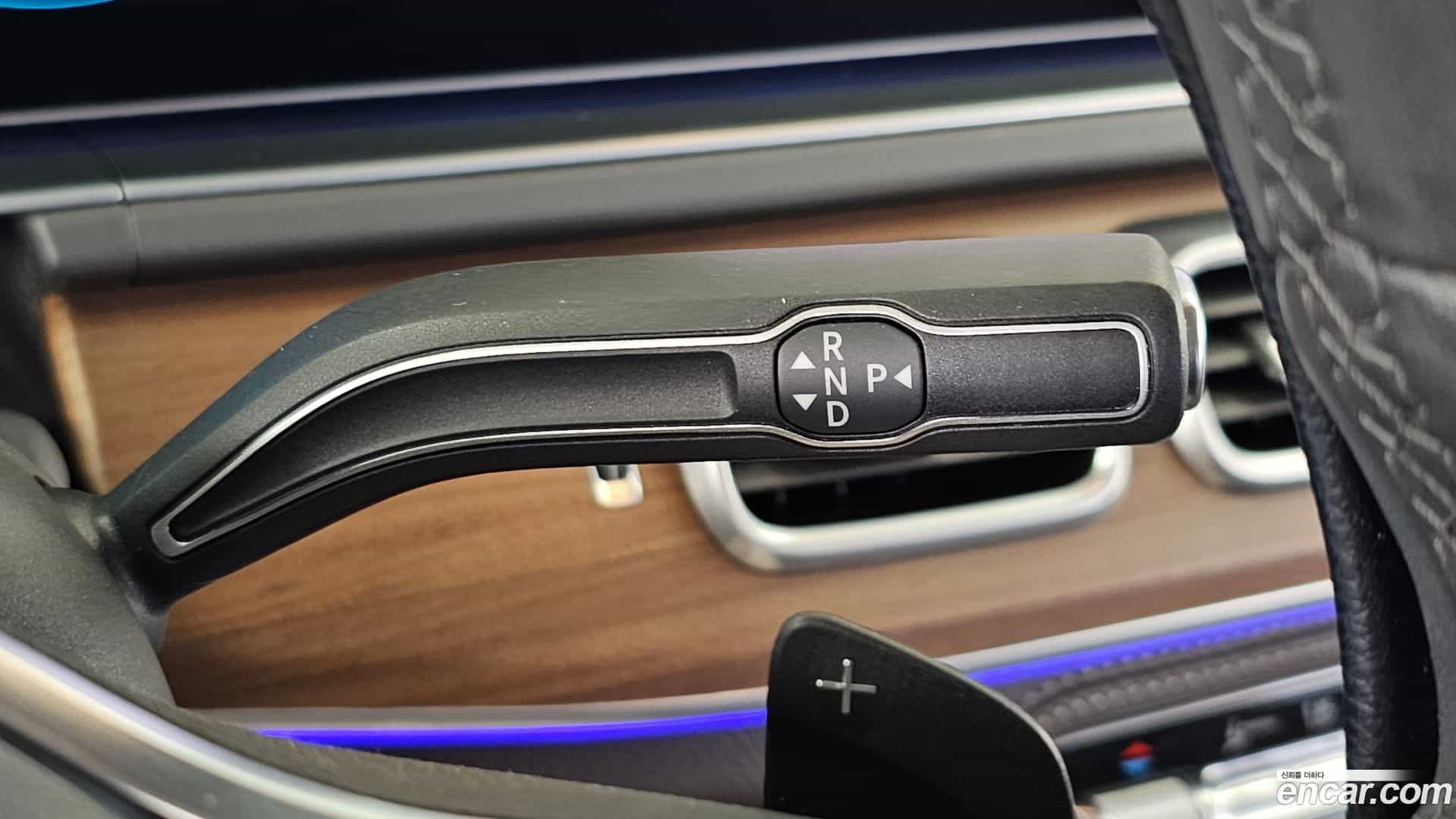 GLE-Class Mercedes-Benz 2019.9-INNER-009