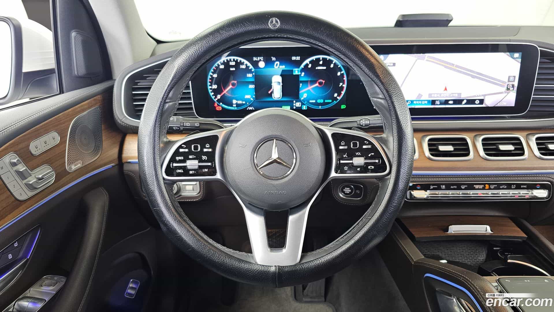 GLE-Class Mercedes-Benz 2019.9-OPTION-017