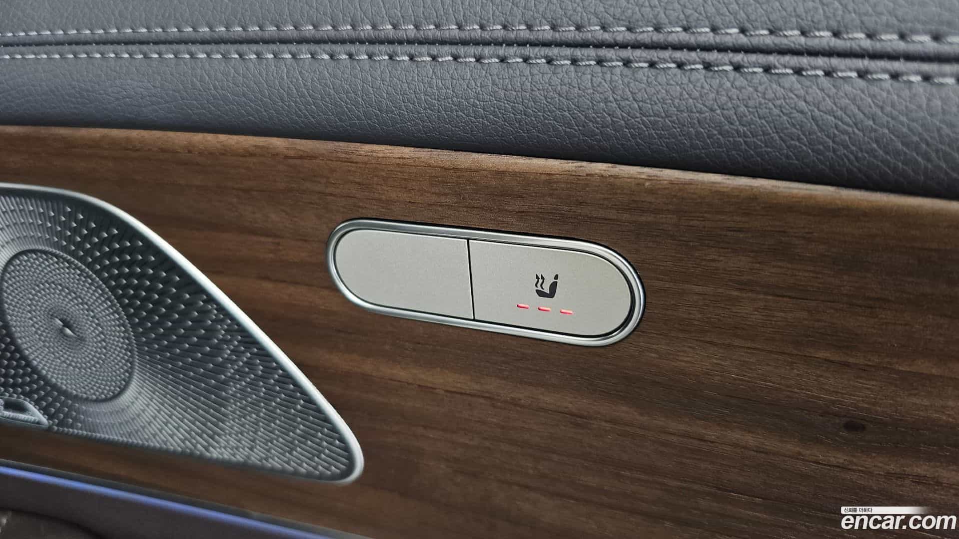 GLE-Class Mercedes-Benz 2019.9-OPTION-022